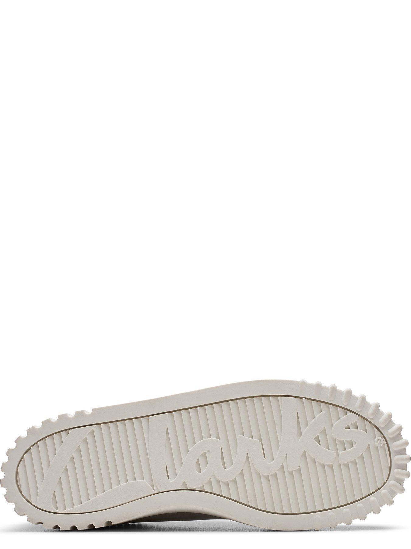 Image 5 of 7 of Clarks Mayhill Walk Metallic Flatform Trainer - Silver