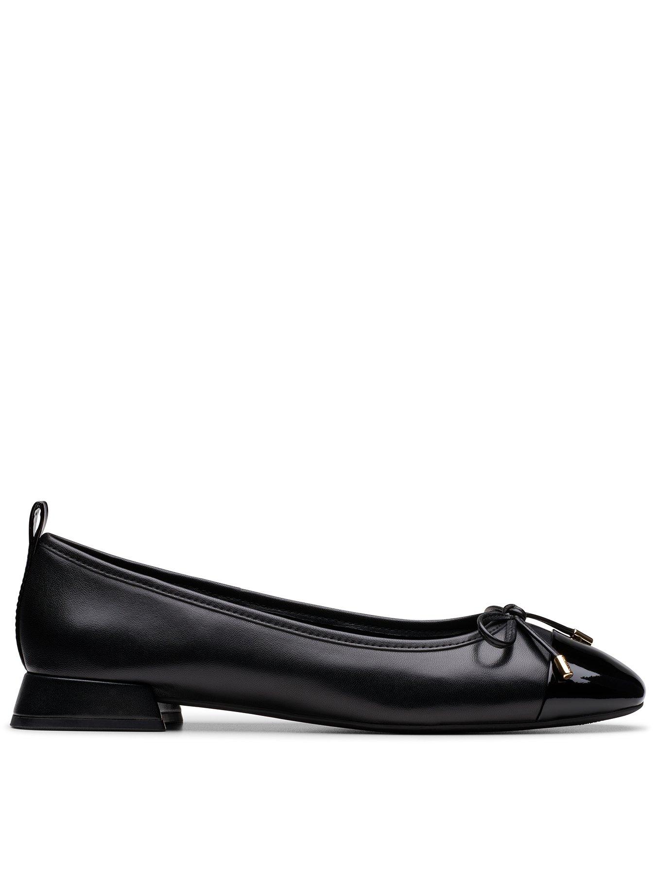 undefined Ubree 15 Poppy Leather Ballerina - Black