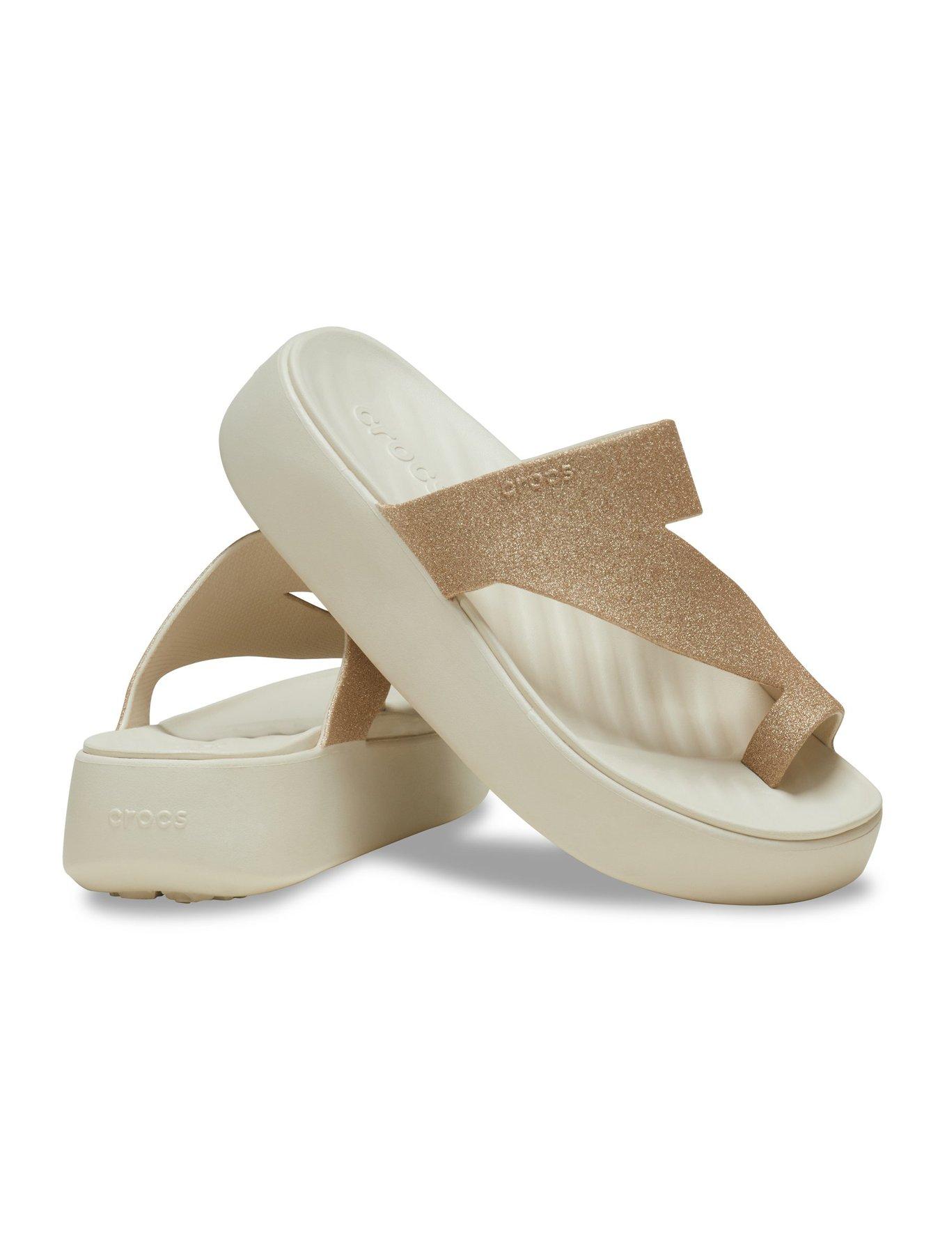 Image 6 of 6 of Crocs Getaway Platform Glitter Toe Loop - Beige
