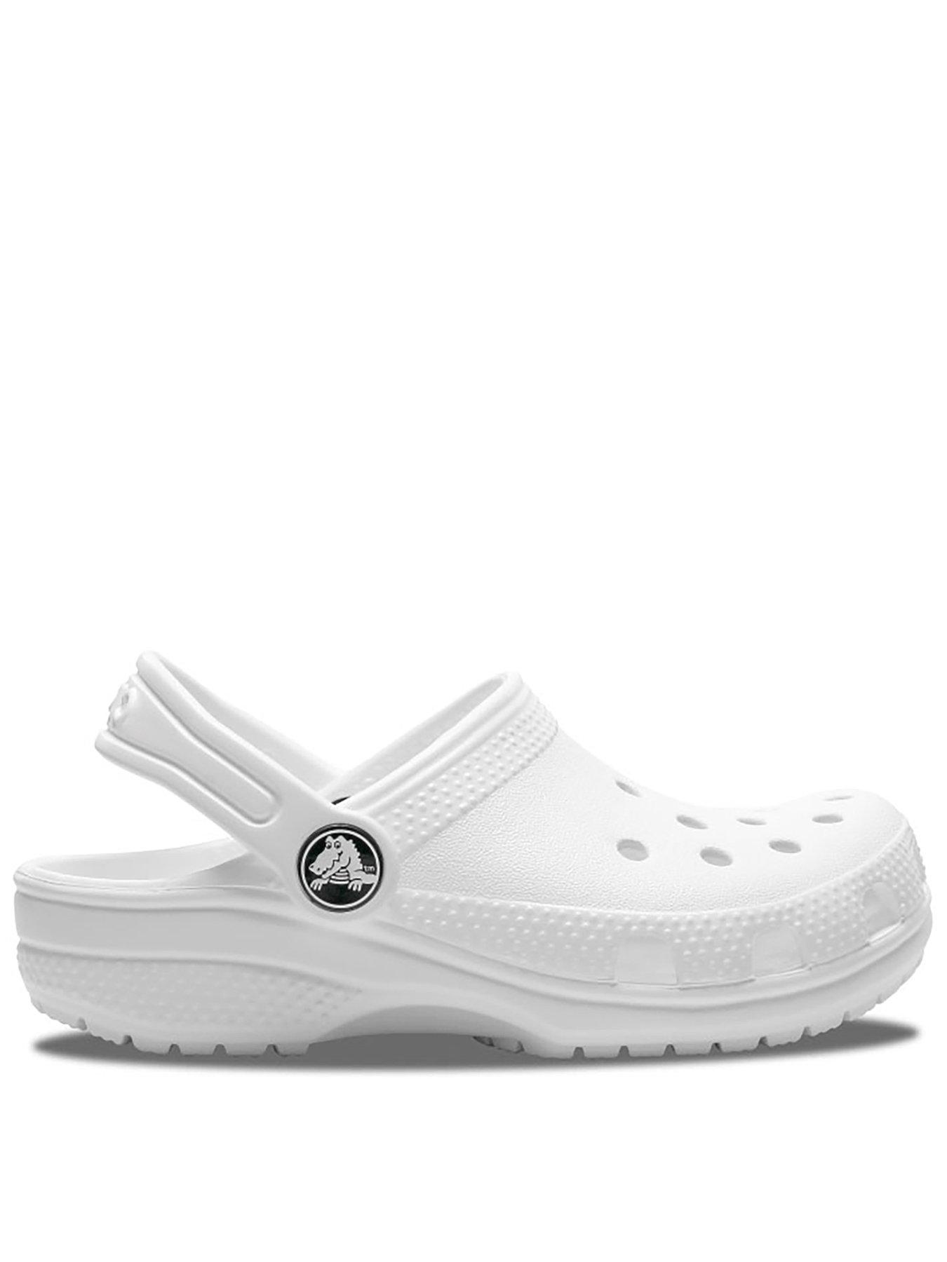 Crocs Kids Classic Clog, White, Size 1 Older