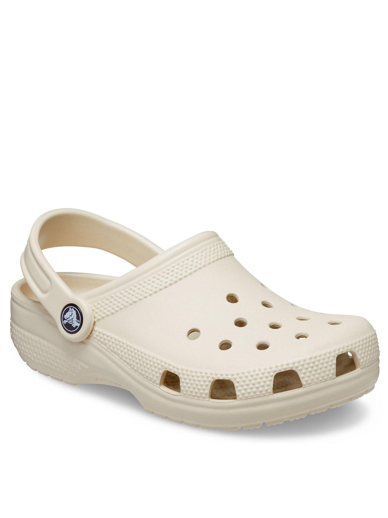 Crocs Kids Classic Clog, Cream, Size 1 Older