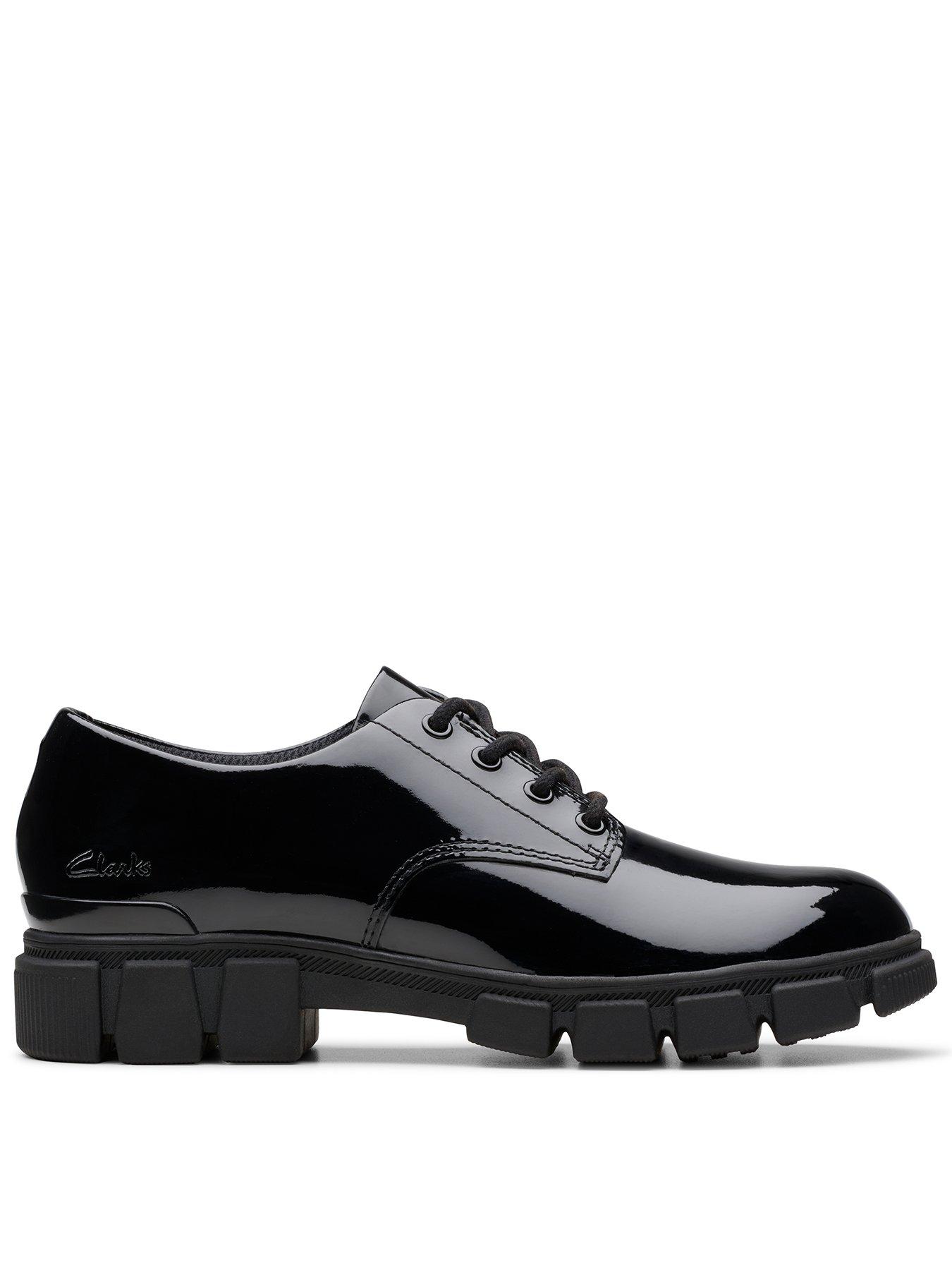 Clarks Evyn Lace K., Black, Size 10.5 Younger