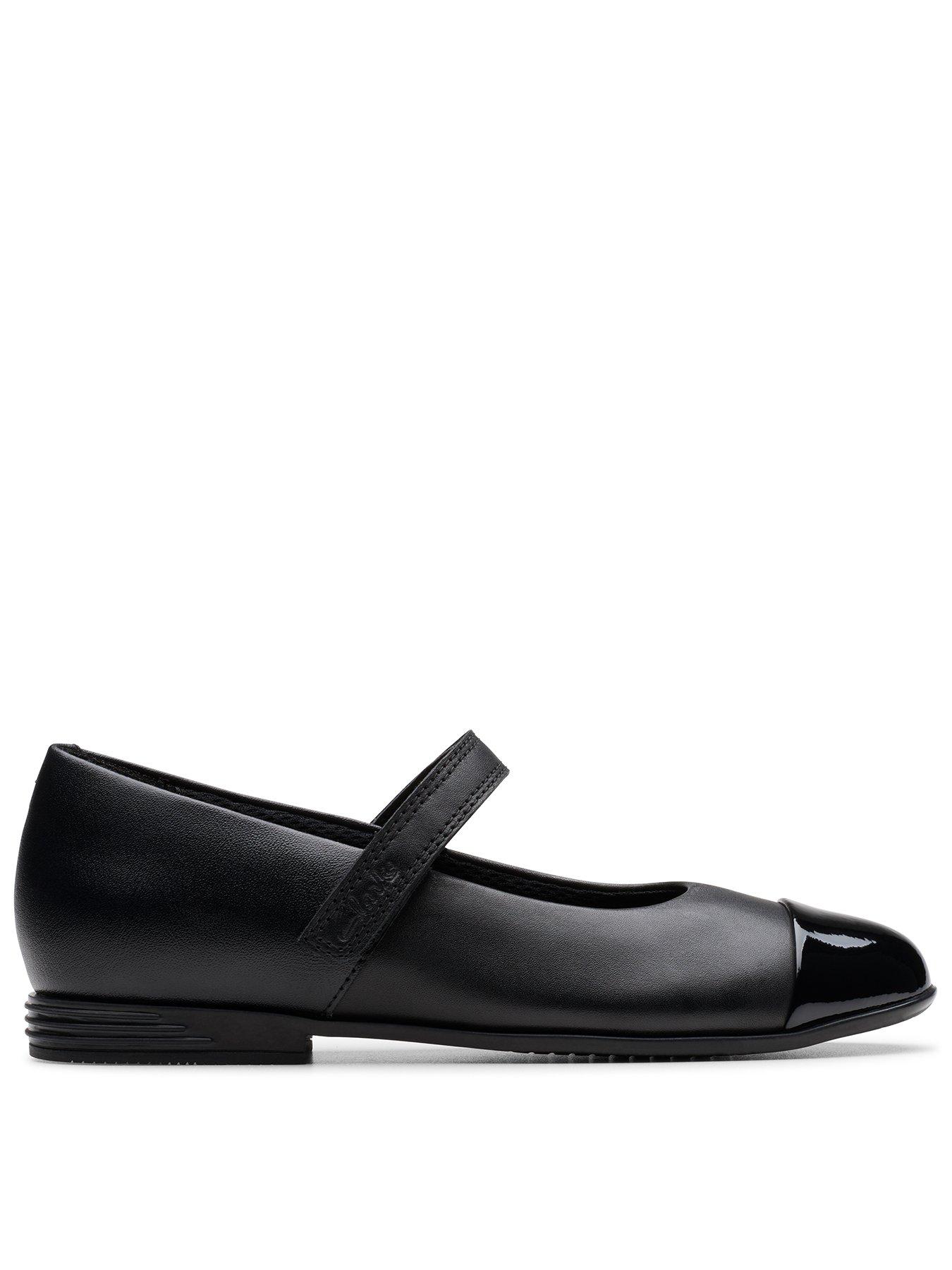 Image 1 of 7 of Clarks Finja Gem O.&nbsp;- Black