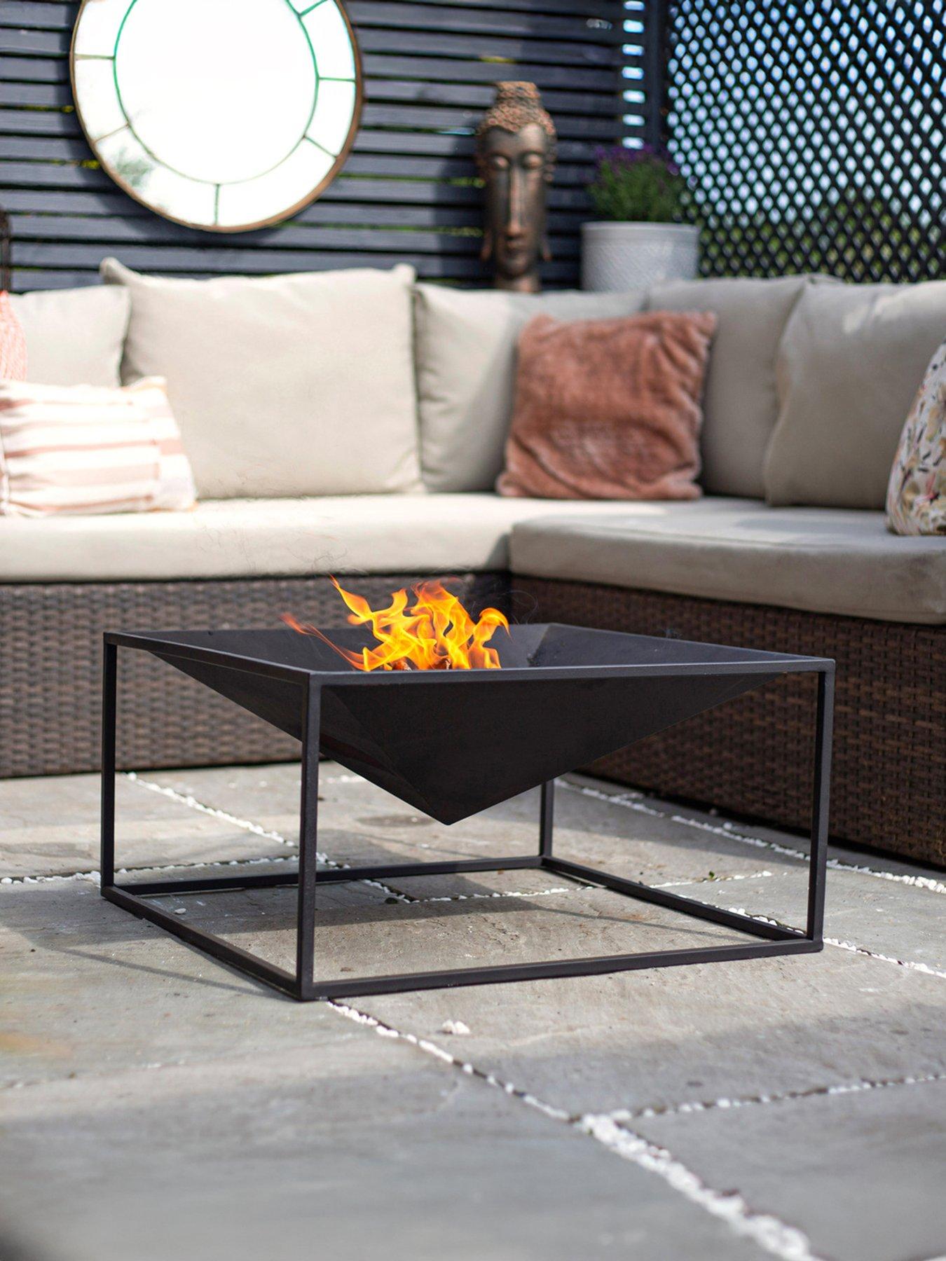 La Hacienda Cairo Fire Pit