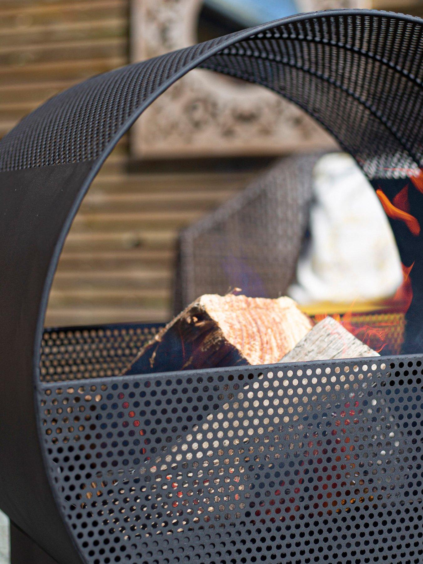 Image 3 of 7 of La Hacienda Camacha Fire Pit