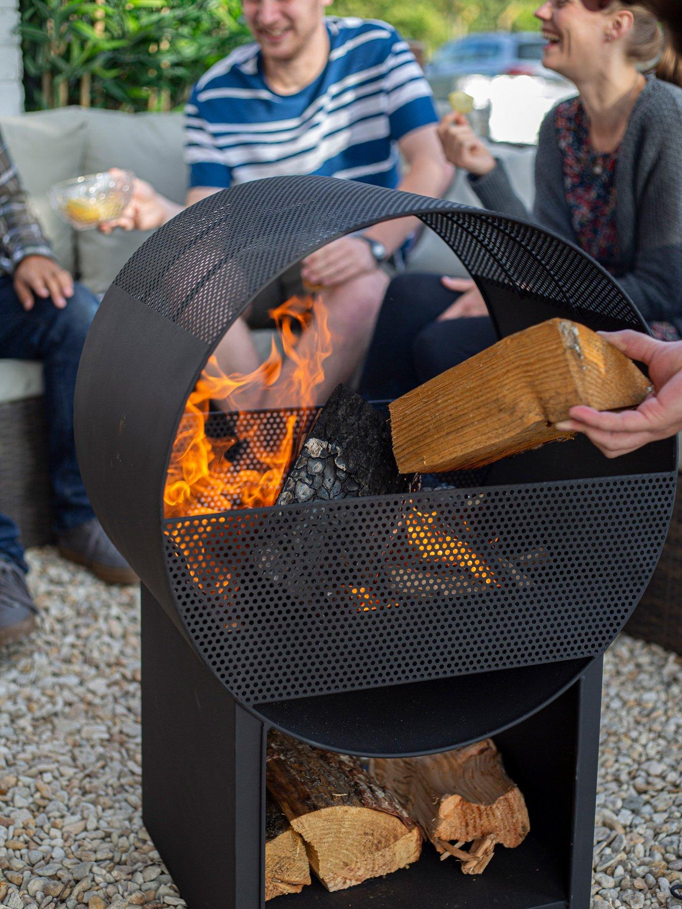 Image 6 of 7 of La Hacienda Camacha Fire Pit
