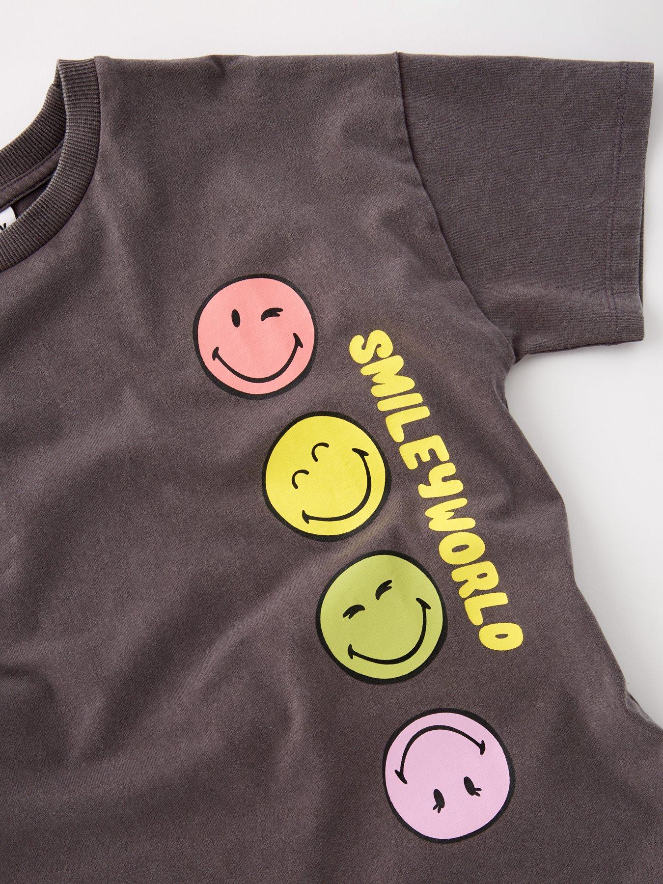 Image 4 of 5 of The Smiley Company Acid Wash T-Shirt And Cycling Short Set - Multi