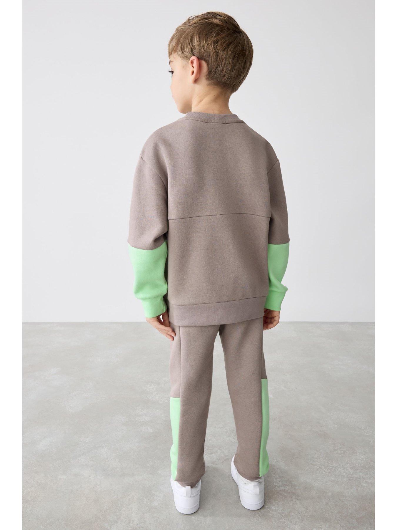 Image 2 of 7 of Ted Baker Boys Colourblock Set