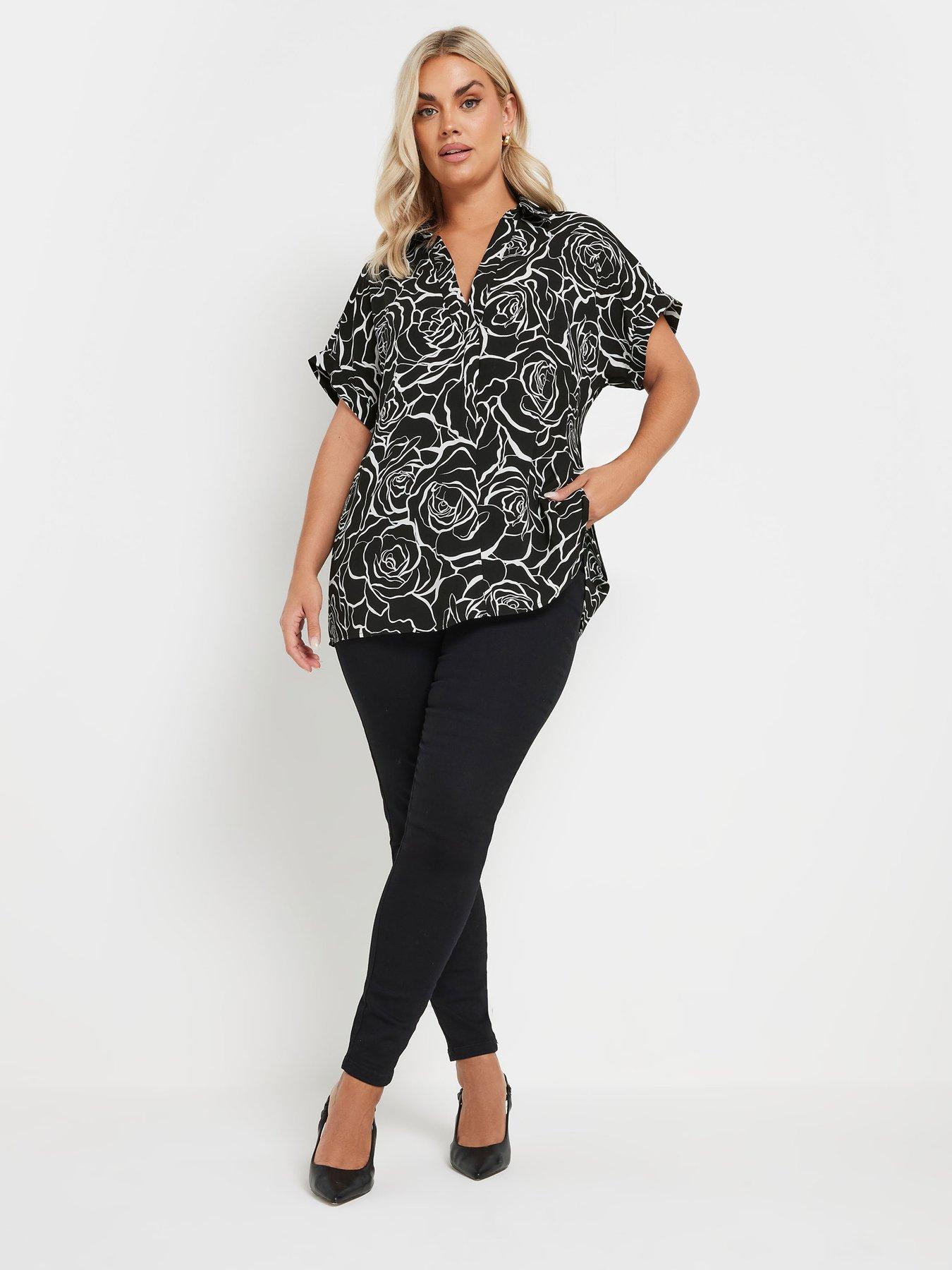 Image 3 of 4 of Yours Curve Floral Print Blouse - Black