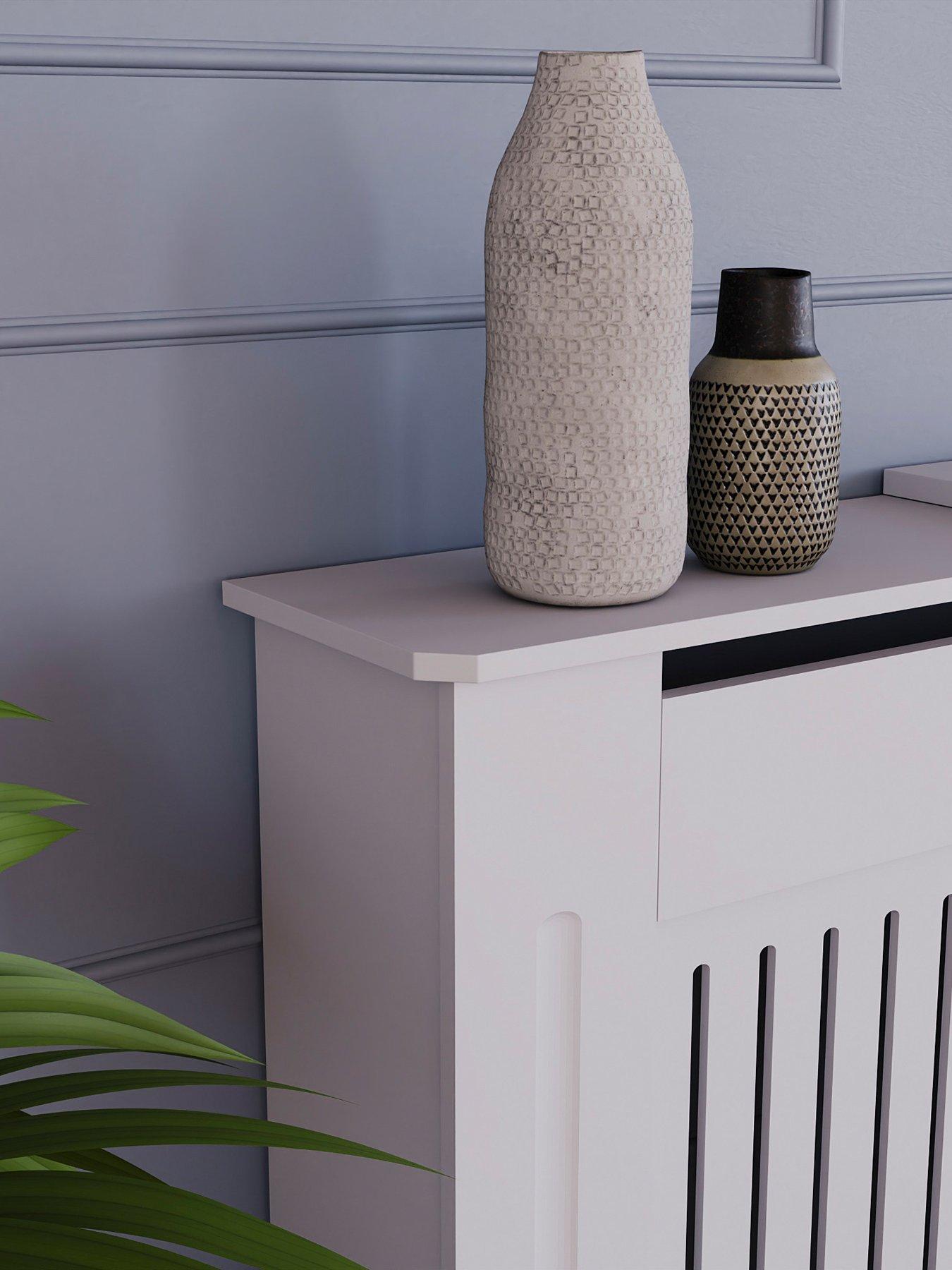 Image 4 of 7 of Vida Designs Chelsea Adjustable Radiator Cover