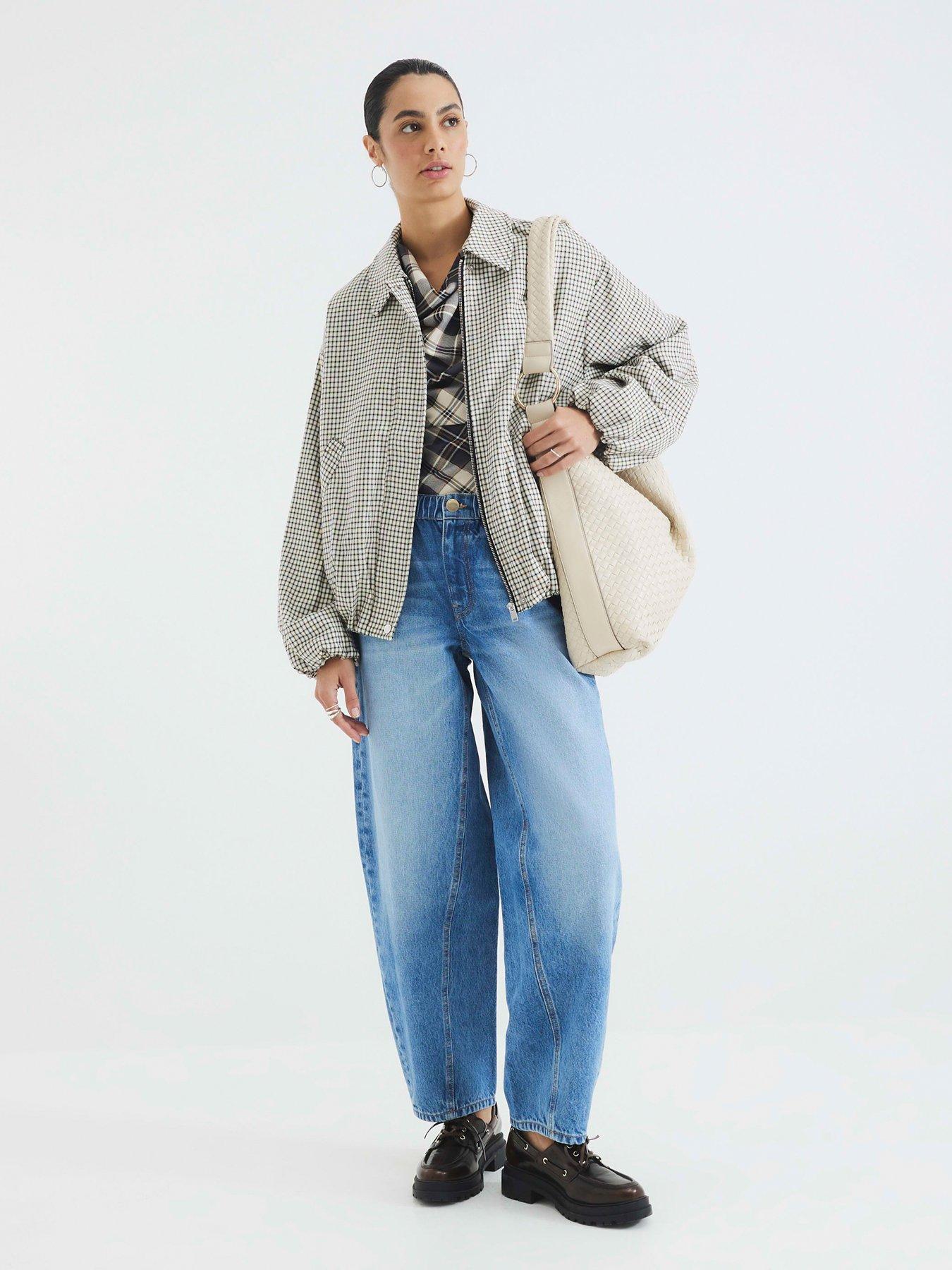 Image 3 of 5 of River Island Elasticated Barrel Jean - Medium Blue Denim