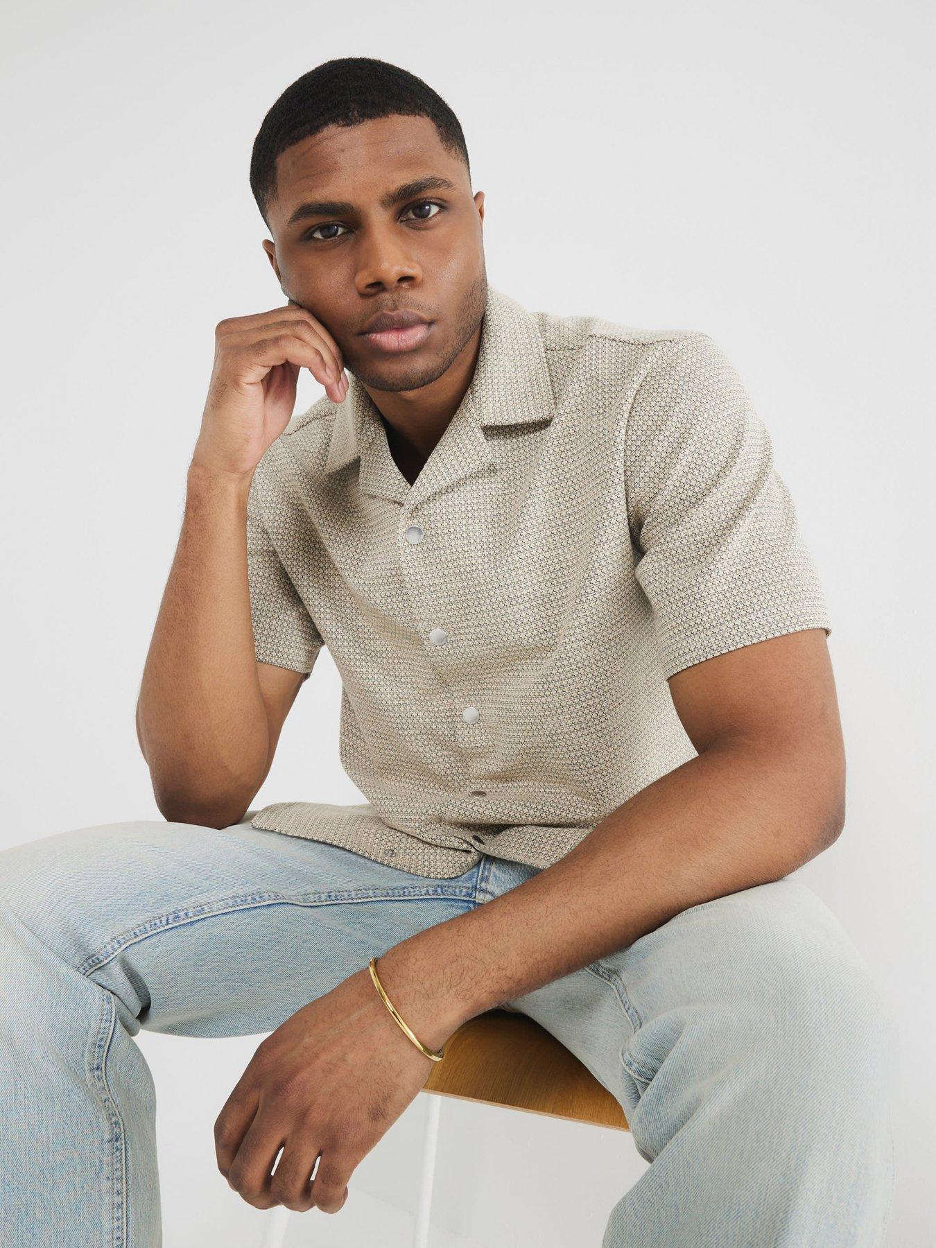 undefined Short Sleeve Jacquard Revere Shirt - Beige