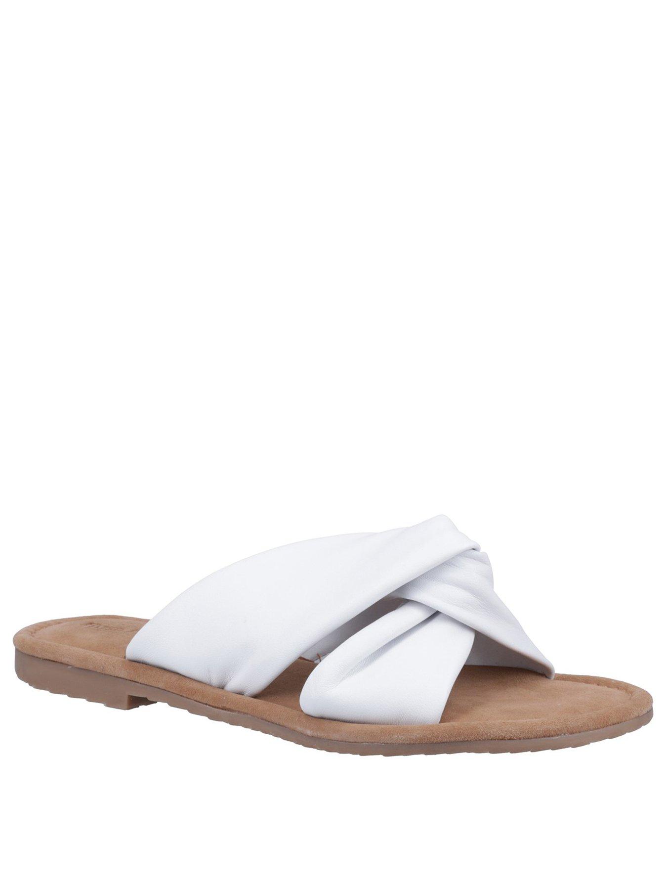 Image 2 of 4 of Hush Puppies Amy Wide Fit Sandal - White