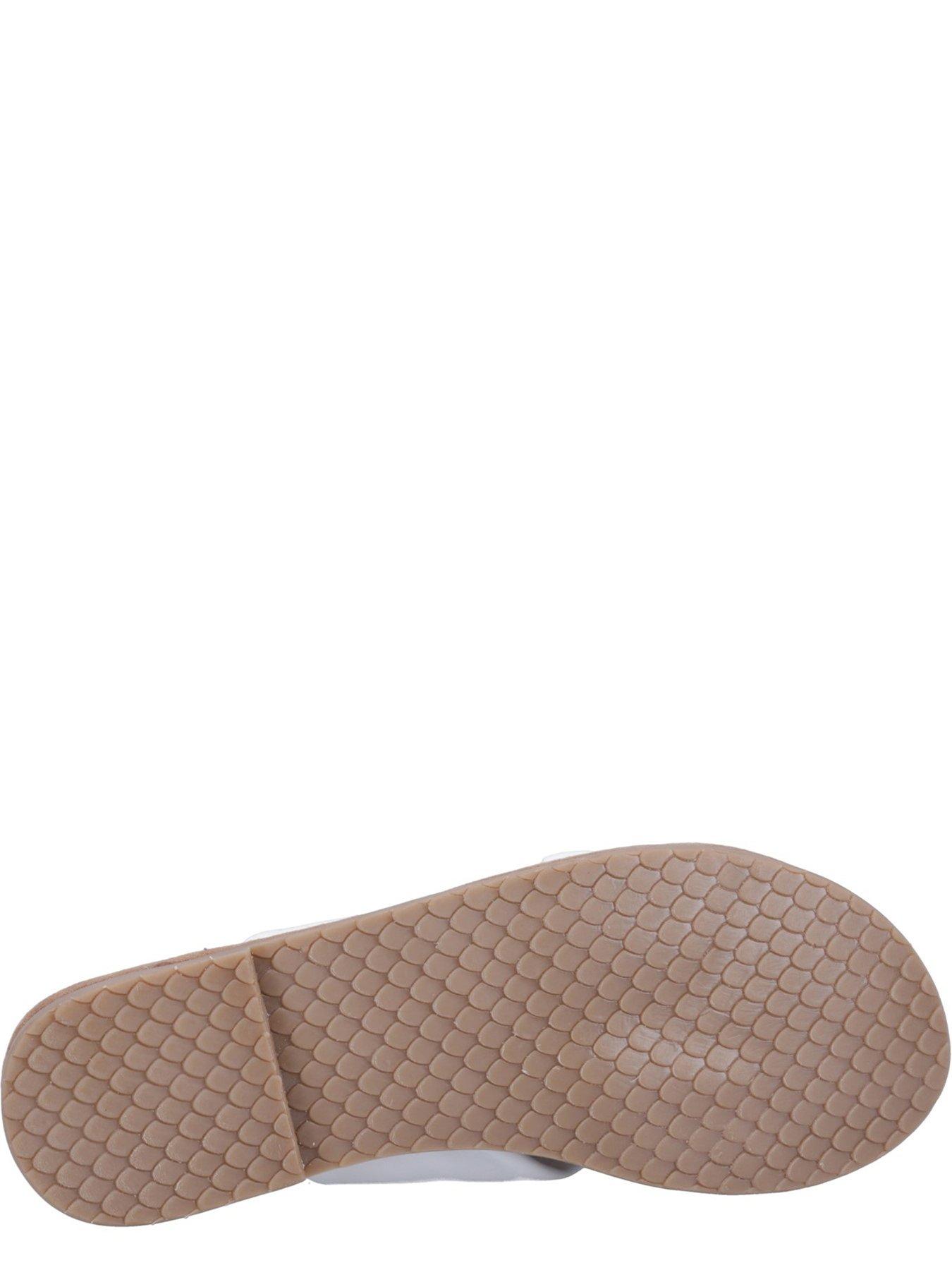 Image 4 of 4 of Hush Puppies Amy Wide Fit Sandal - White