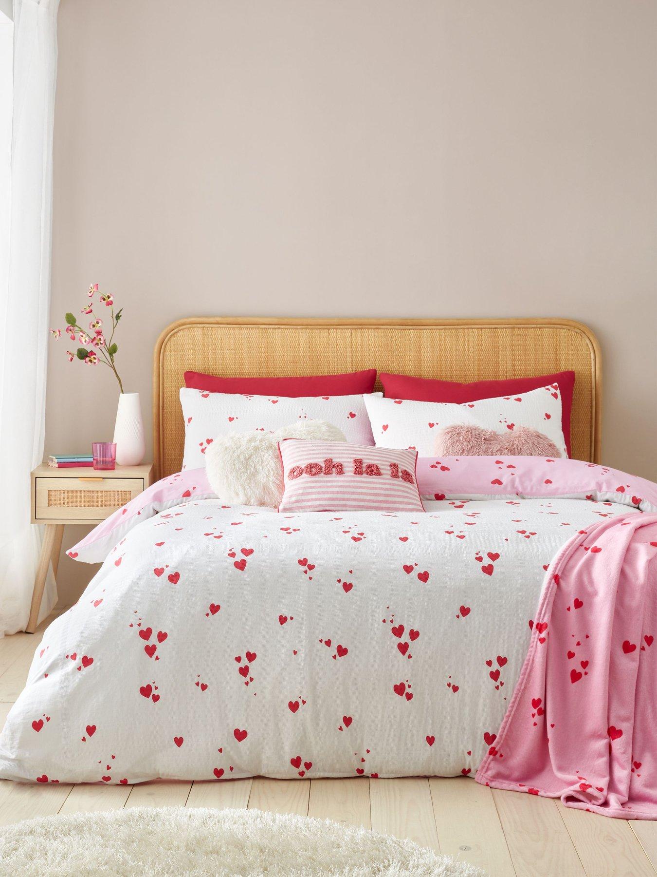 Catherine Lansfield Seersucker Heart Duvet Cover Set