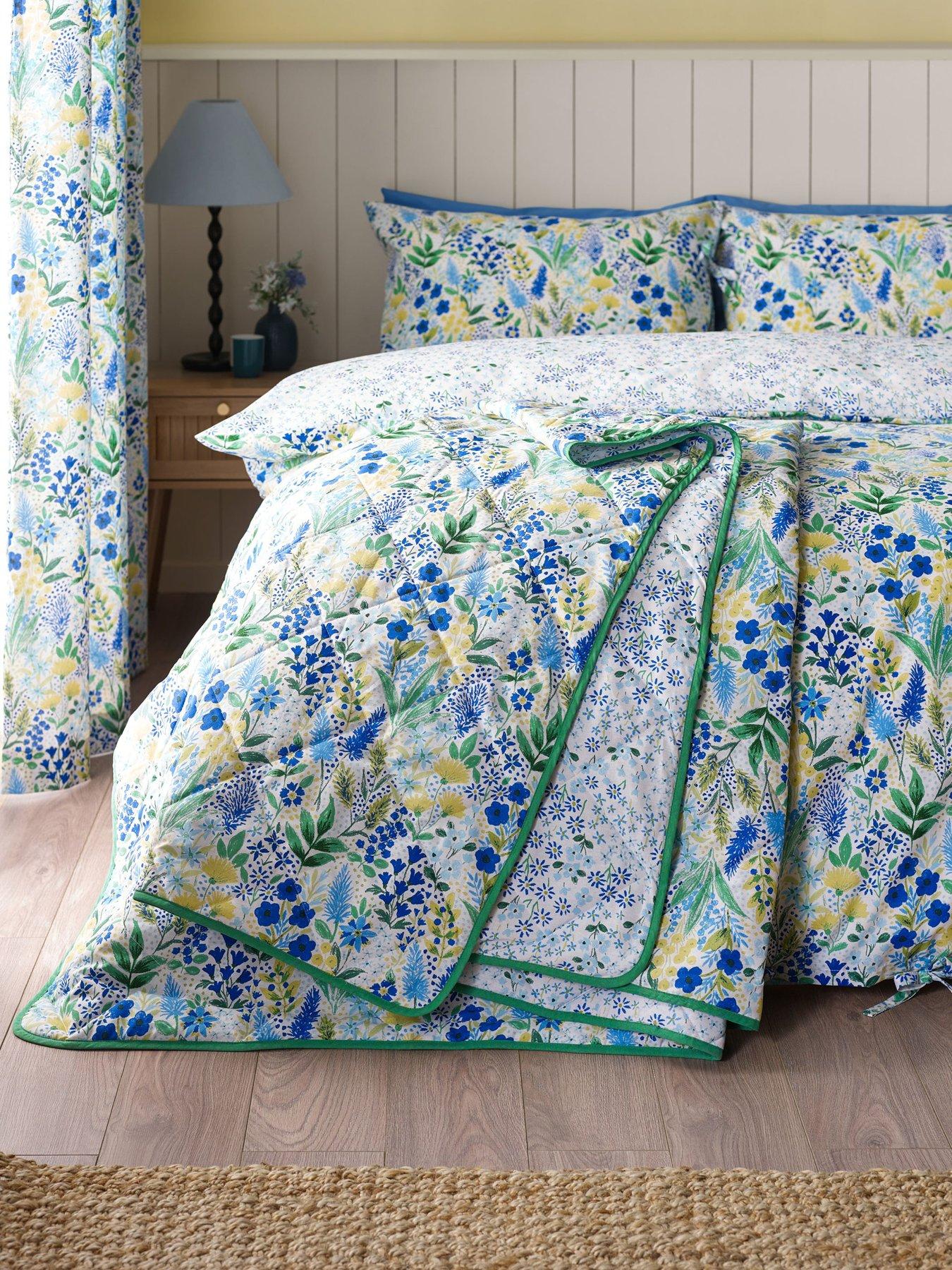 Catherine Lansfield Tilly Floral Bedspread Throw