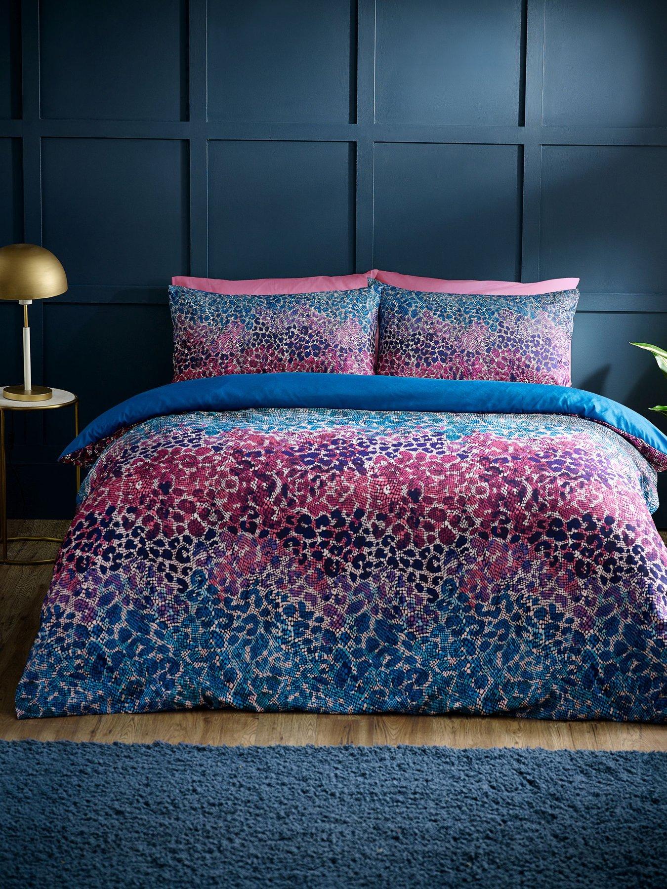 Image 3 of 5 of Catherine Lansfield Satin Animal Print Duvet- King