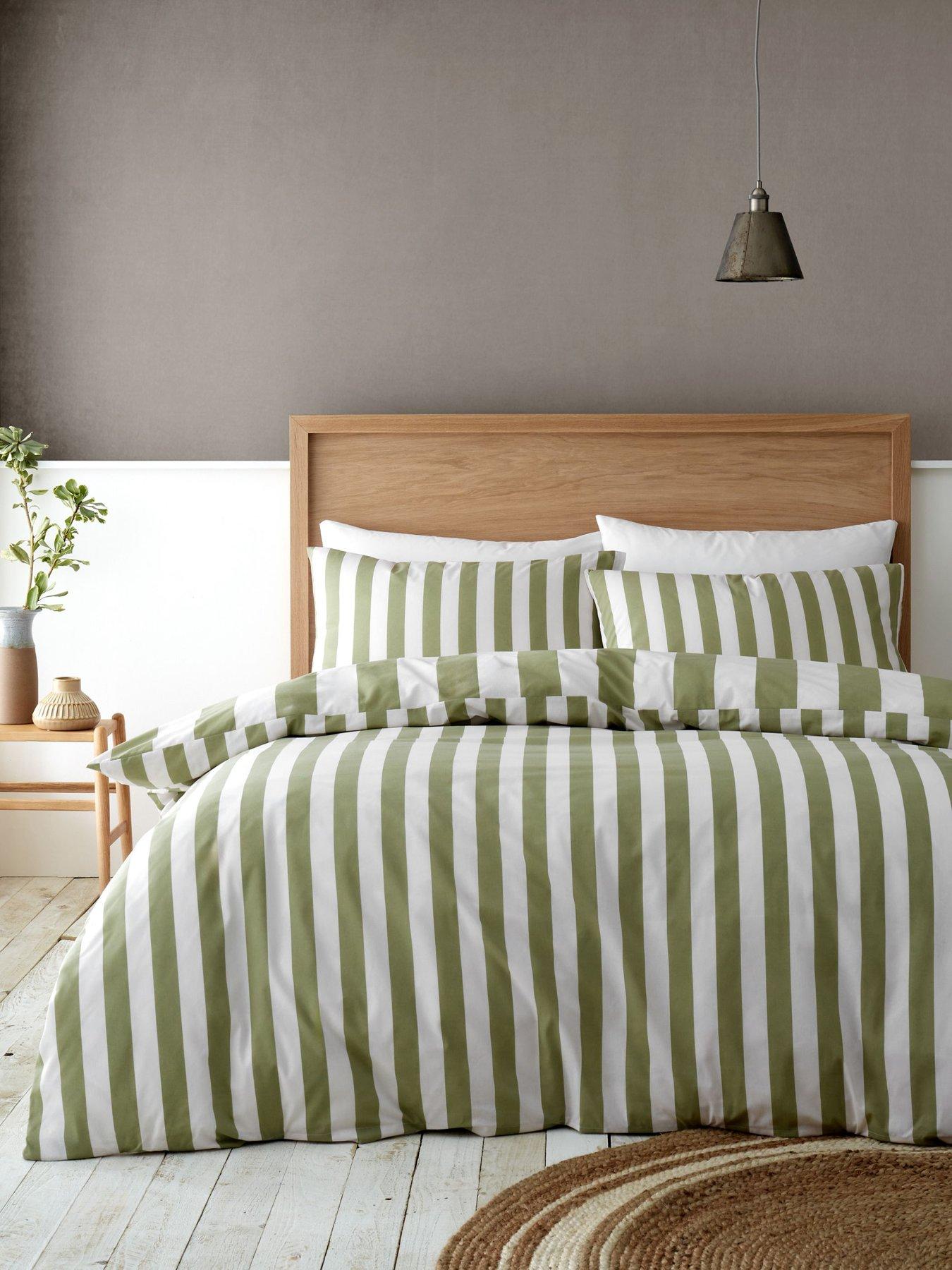 Image 3 of 6 of Catherine Lansfield Cove Stripe Duvet Cover Set