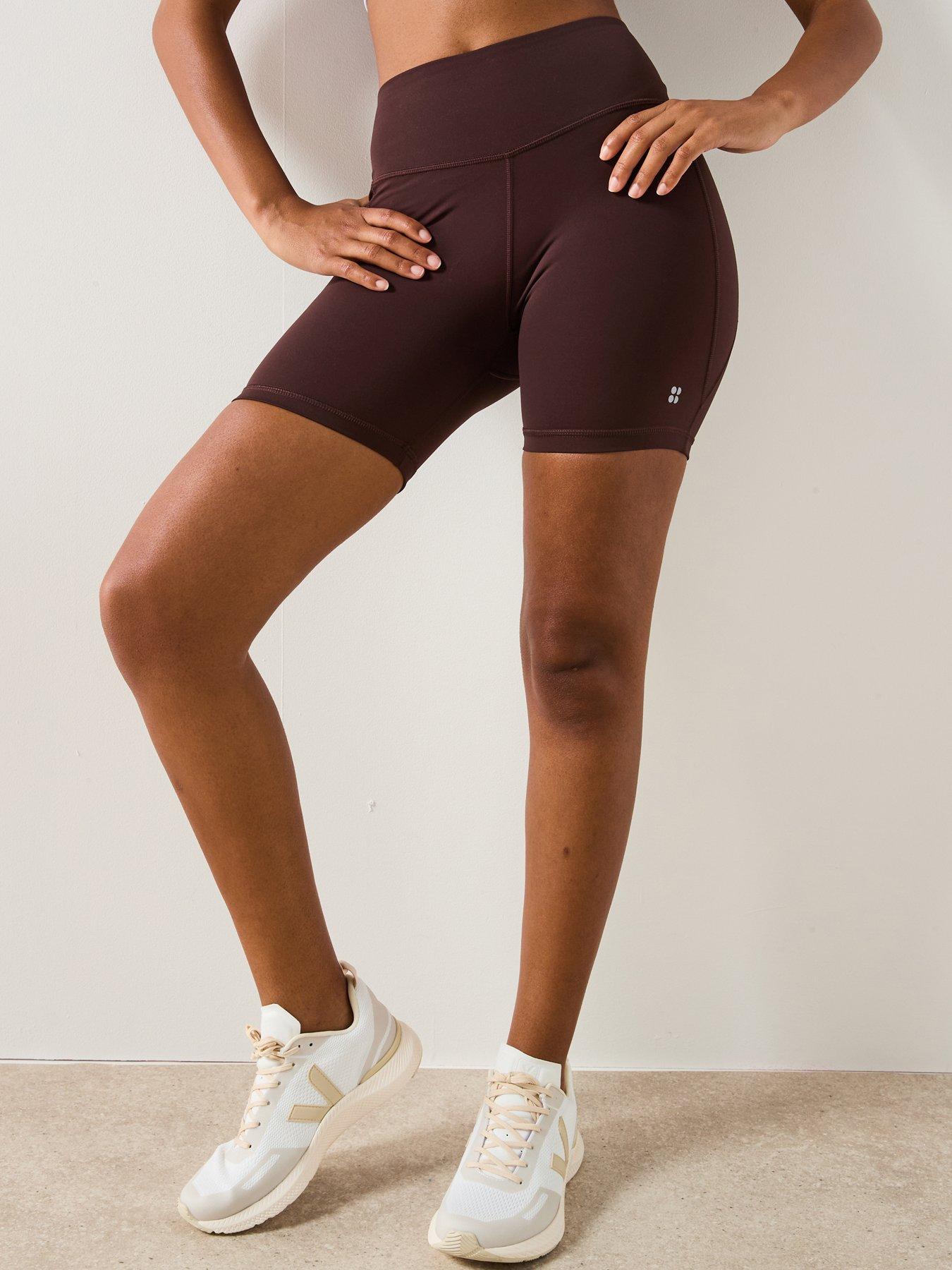 undefined Womens Training Ultimate Yoga 6' Short - Brown