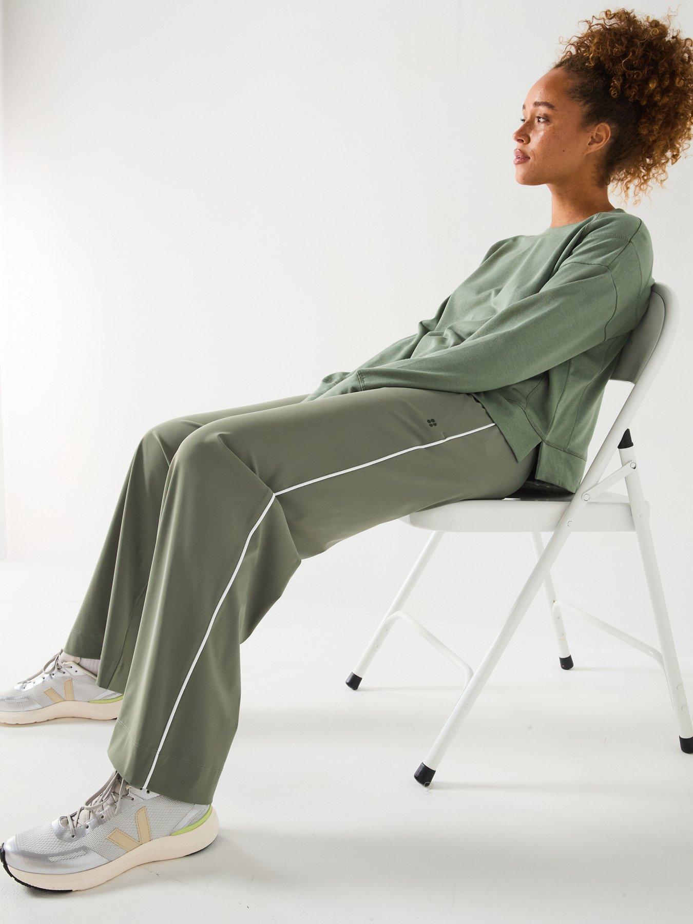 Sweaty Betty Womens Explorer Wide Leg 30' Trousers - Green | Very