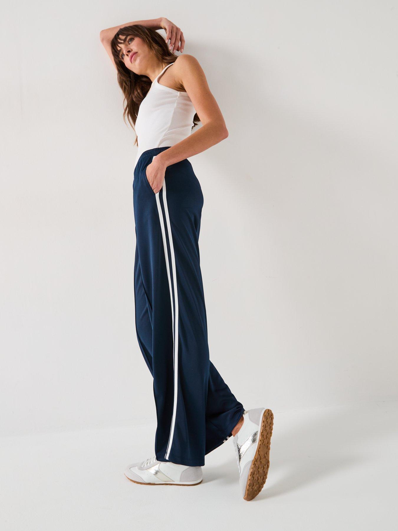 Image 5 of 6 of V by Very Side Stripe Pin Tuck Wide Leg Jogger - Navy