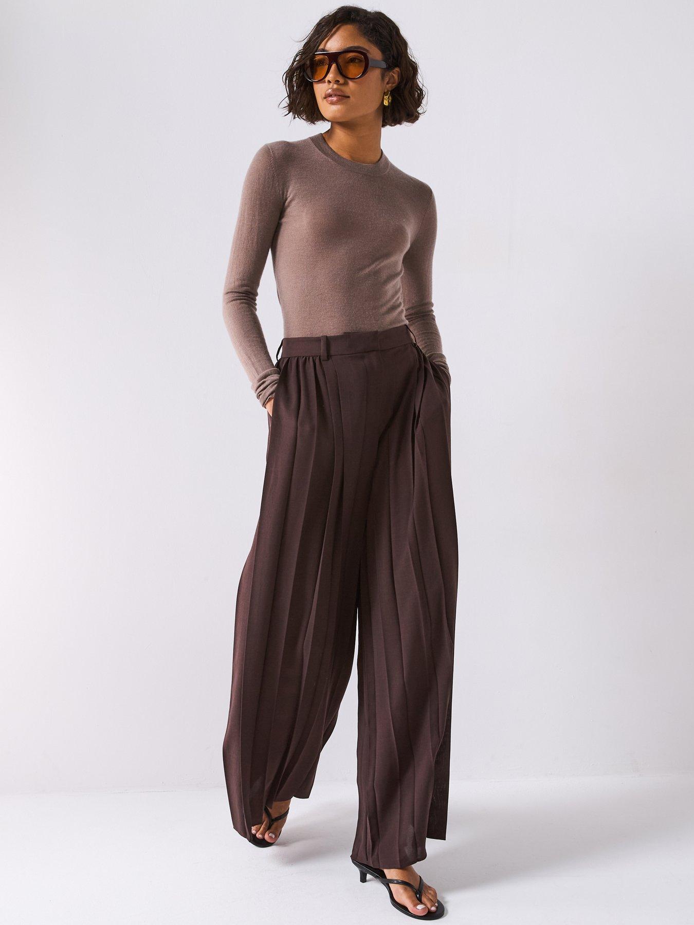 Image 3 of 6 of JOSEPH Round Neck Cashmere Jumper - Beige