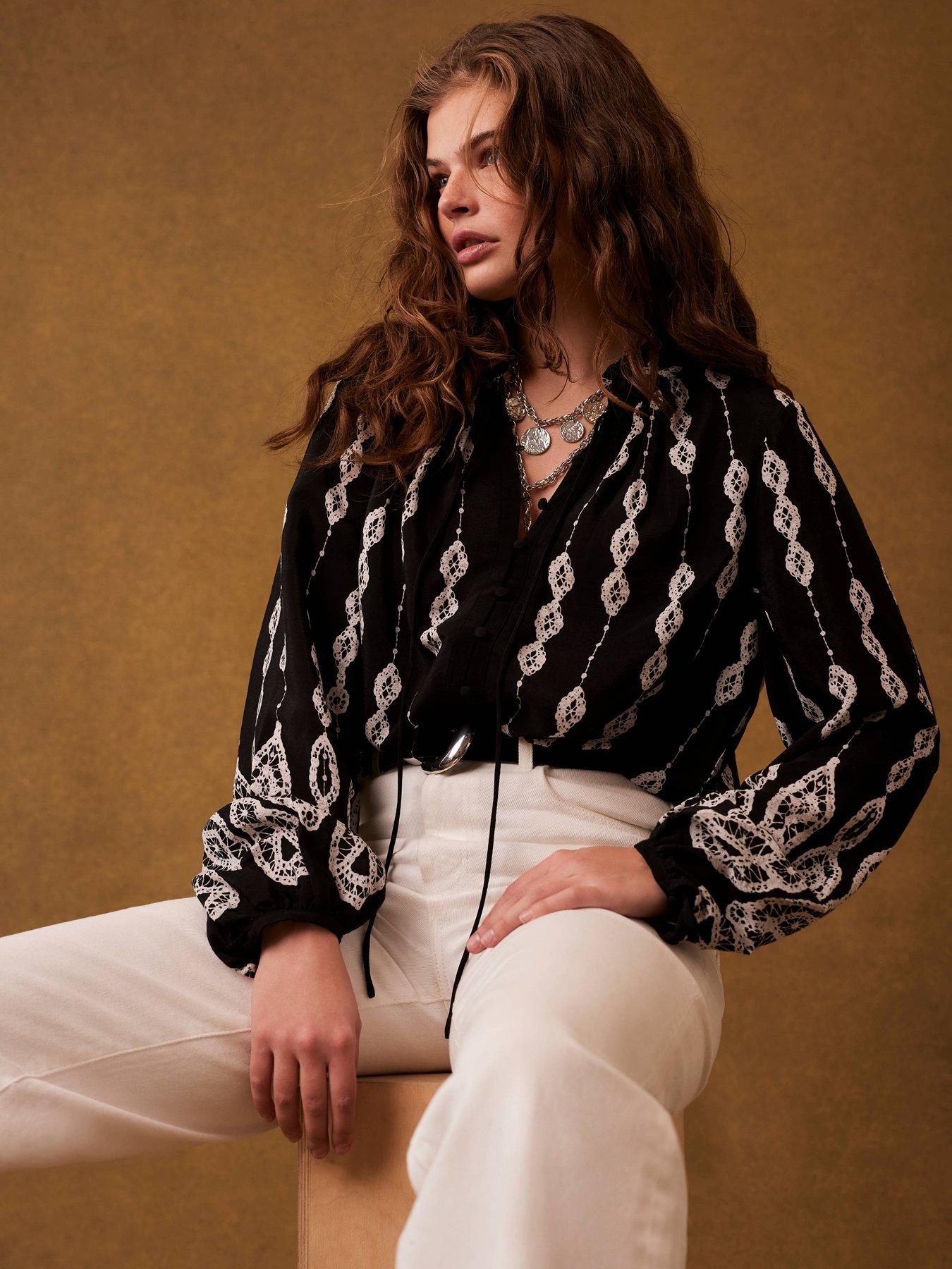 undefined Crochet Print Blouse - Black