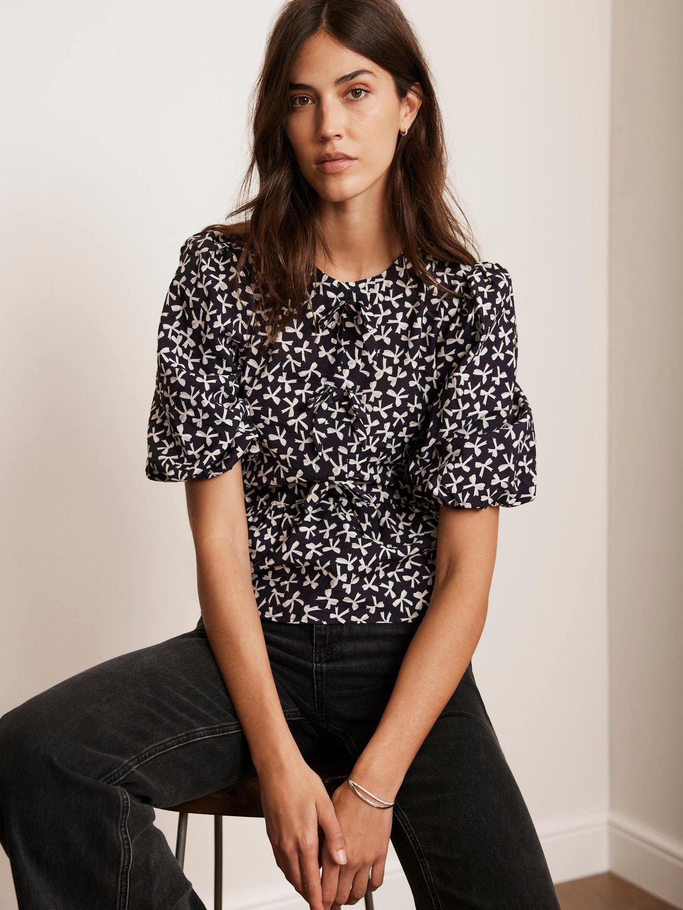 undefined Bow Print Puff Sleeve Top - Black