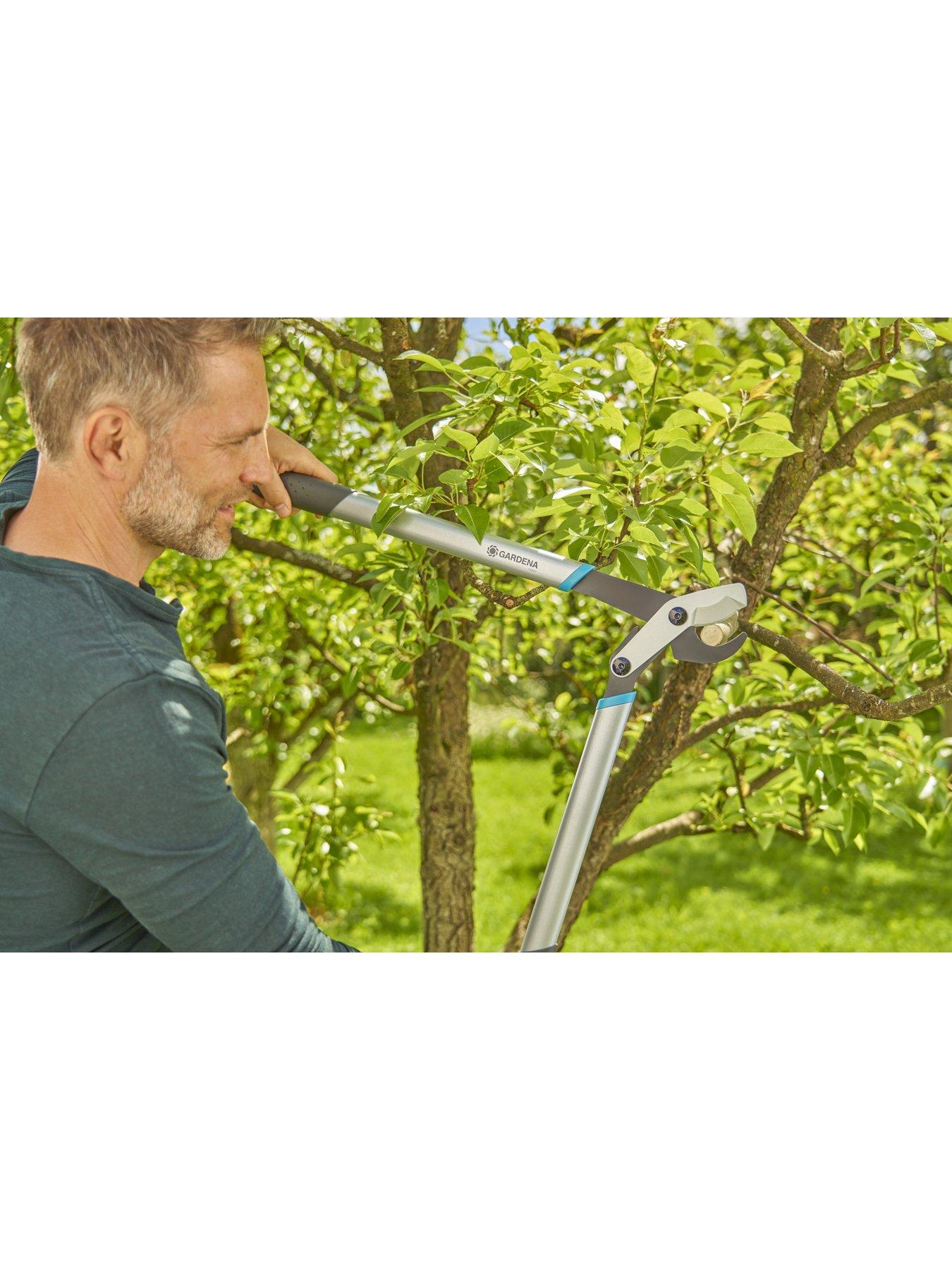 Image 5 of 6 of Gardena EnergyCut Bypass-Cut Tree Loppers + FREE Gloves, Powerful, Precise Cutting for Green Wood