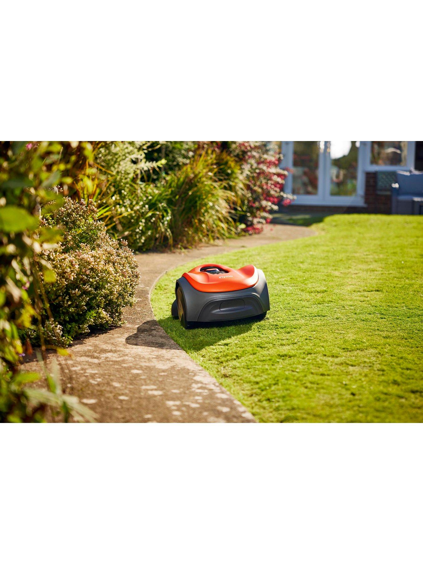 Image 4 of 7 of Flymo UltraLife 800