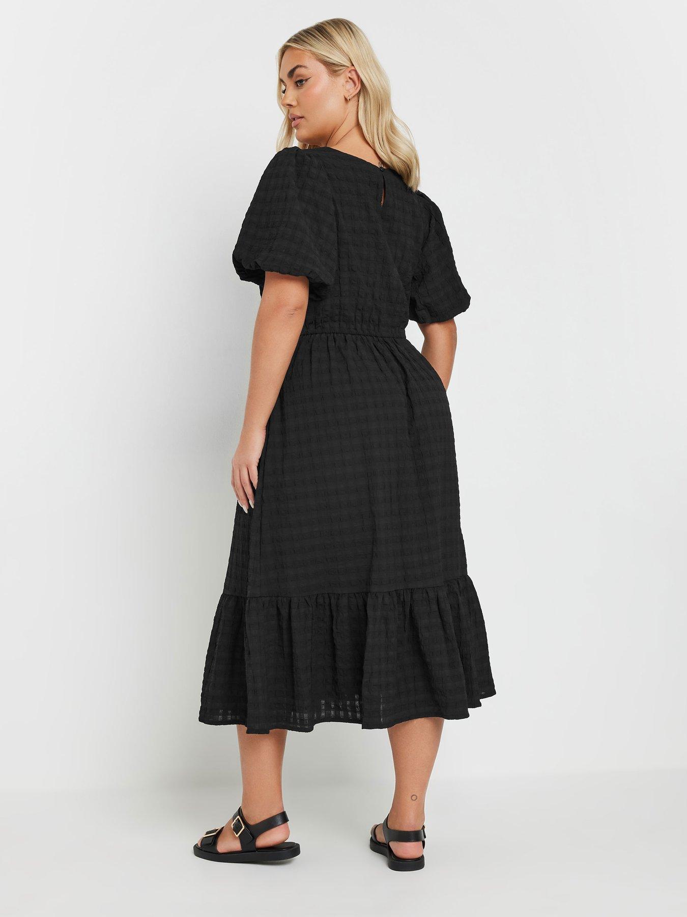 Image 2 of 4 of Yours Curve Textured Tiered Dress - Black