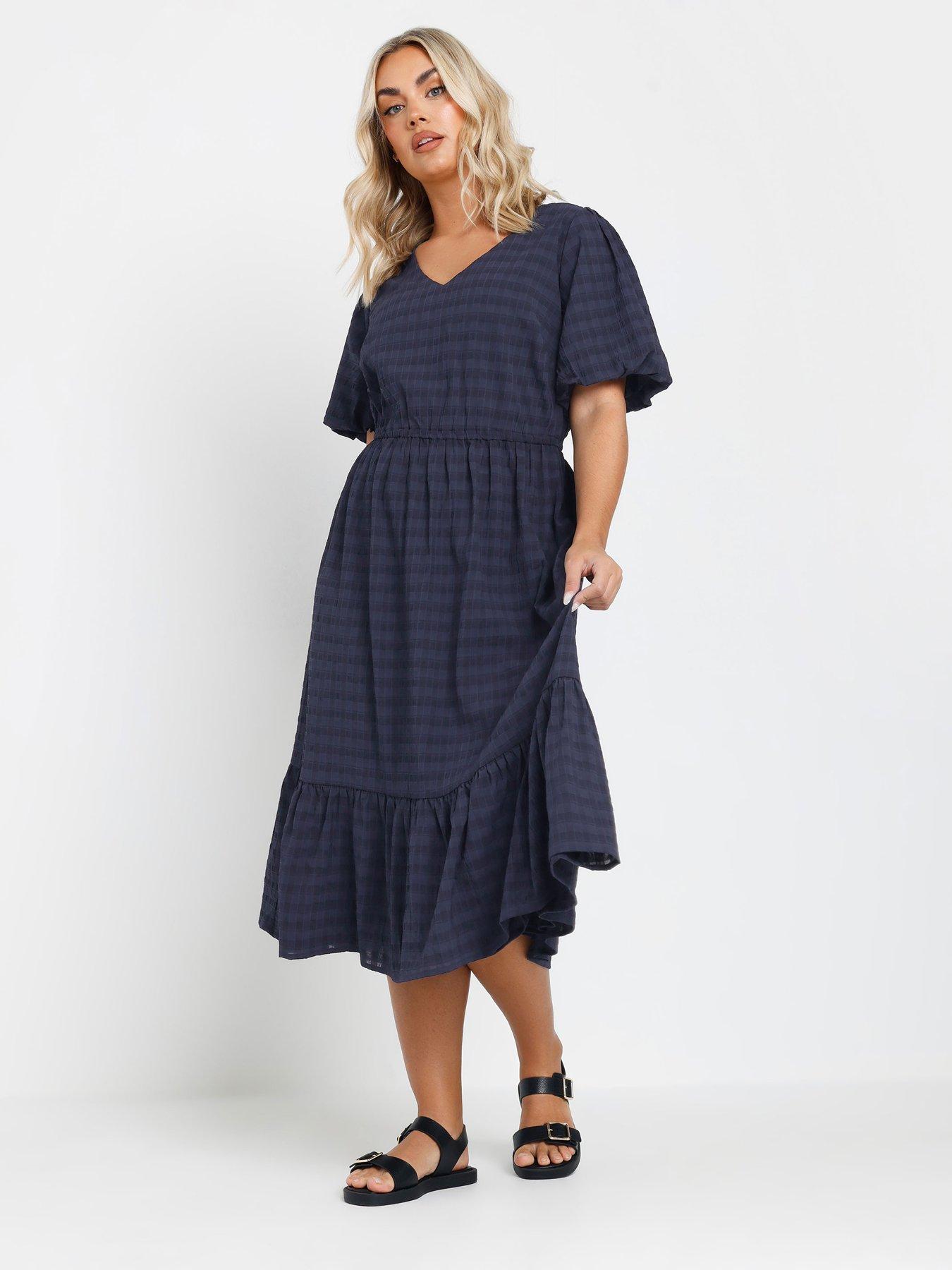 Image 3 of 4 of Yours Curve Textured Tiered Dress - Blue