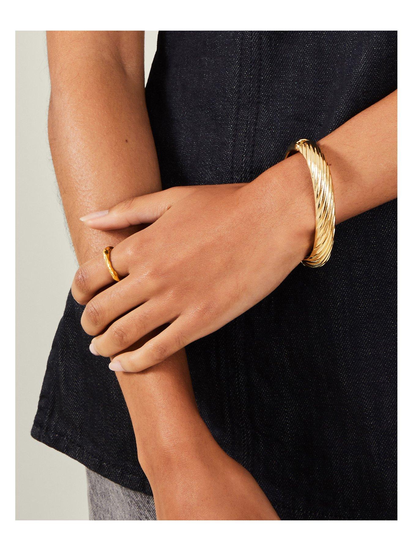 Image 2 of 3 of Accessorize Textured Bangle