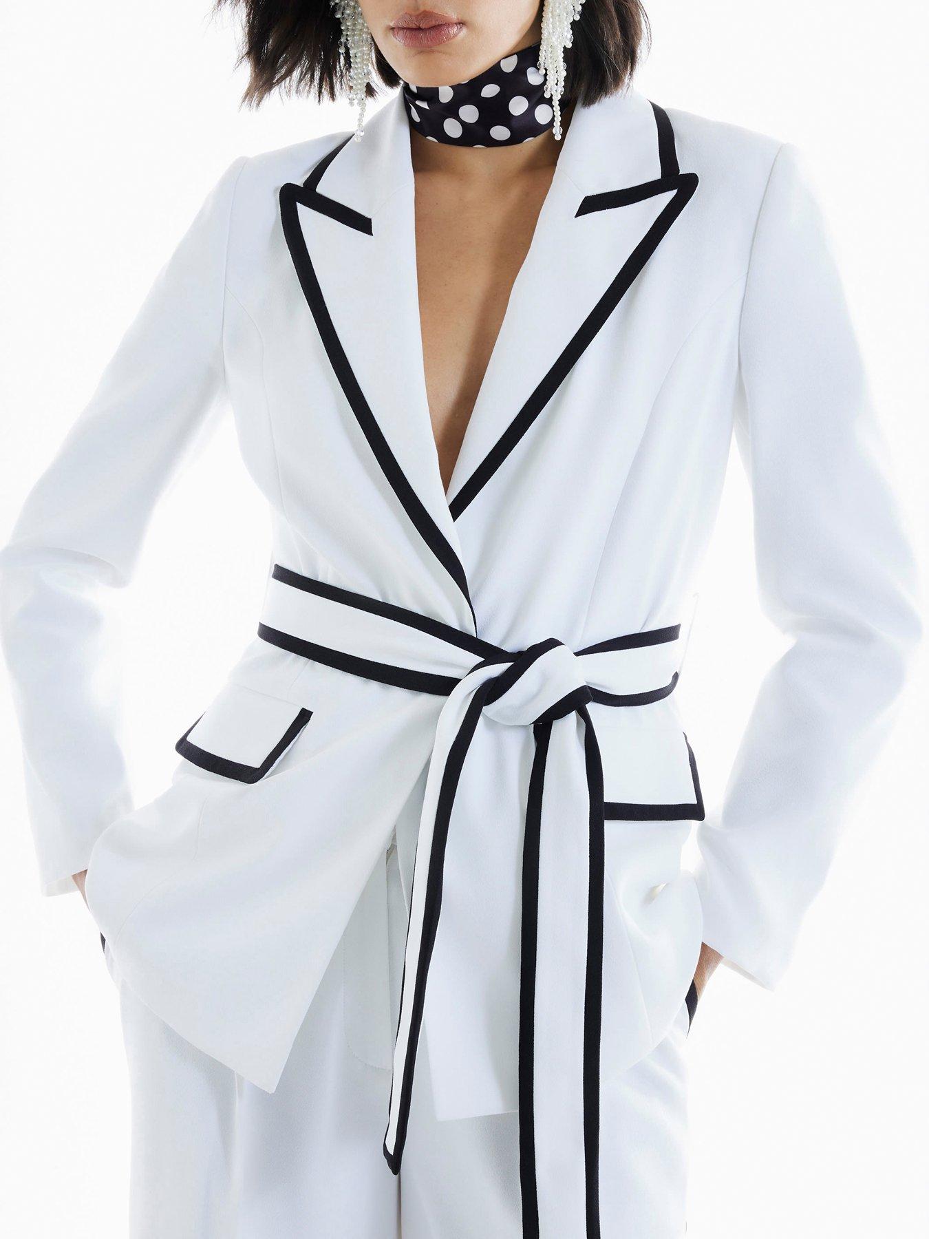 undefined Contrast Piping Belted Blazer - White