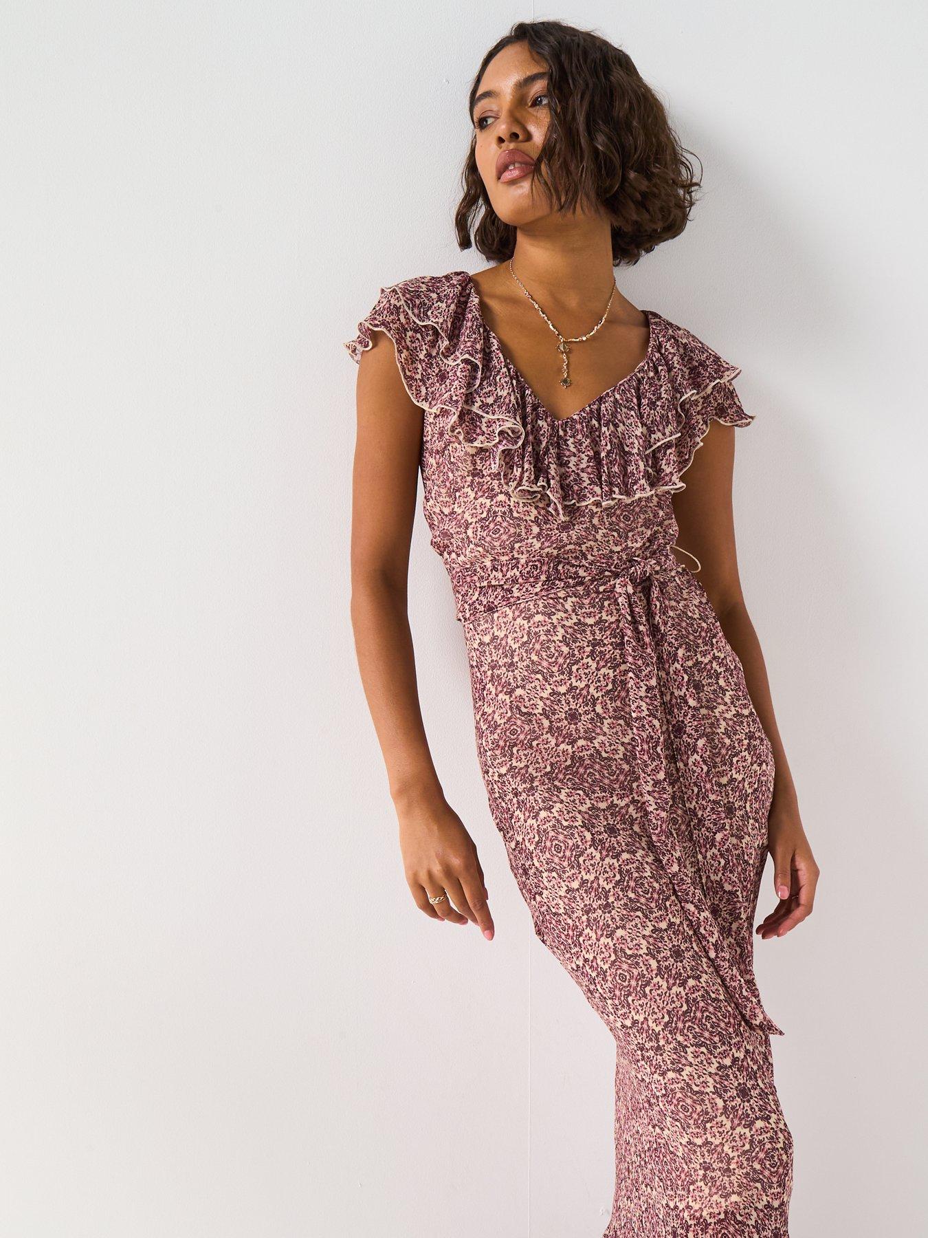 Image 6 of 6 of V by Very Paisley Printed Ruffled Belted Maxi Dress - Print