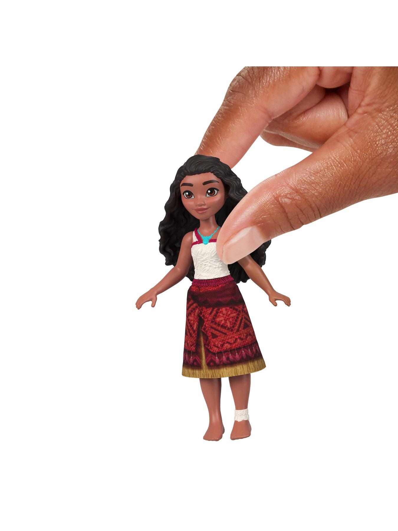 Image 3 of 5 of Disney Moana Moana&rsquo;s Canoe Crew Playset with 5 Small Dolls &amp; 3 Accessories