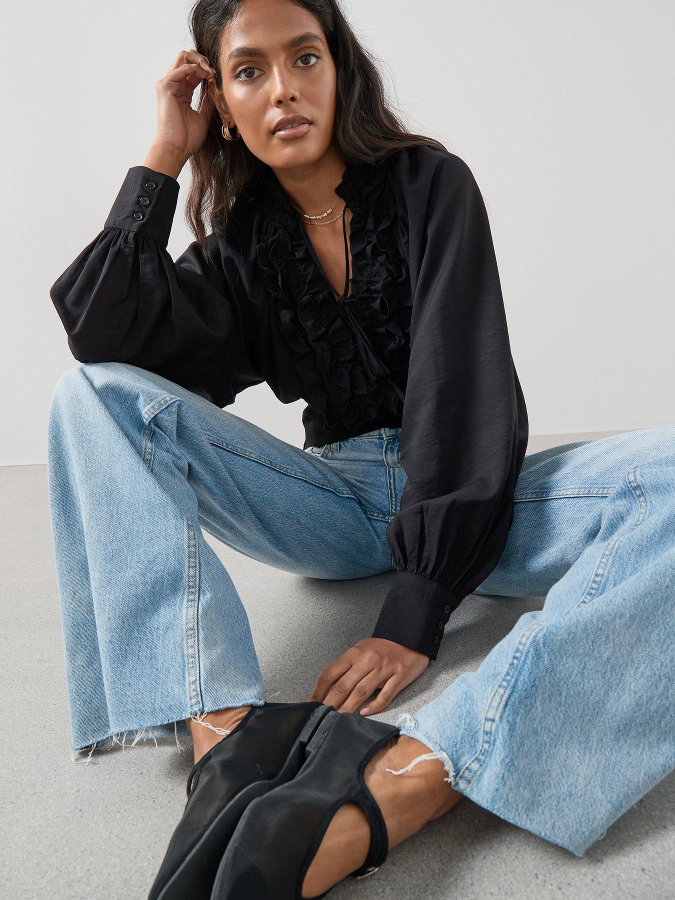 Image 6 of 6 of The Very Collection Ruffle Rib Bottom Blouse - Black