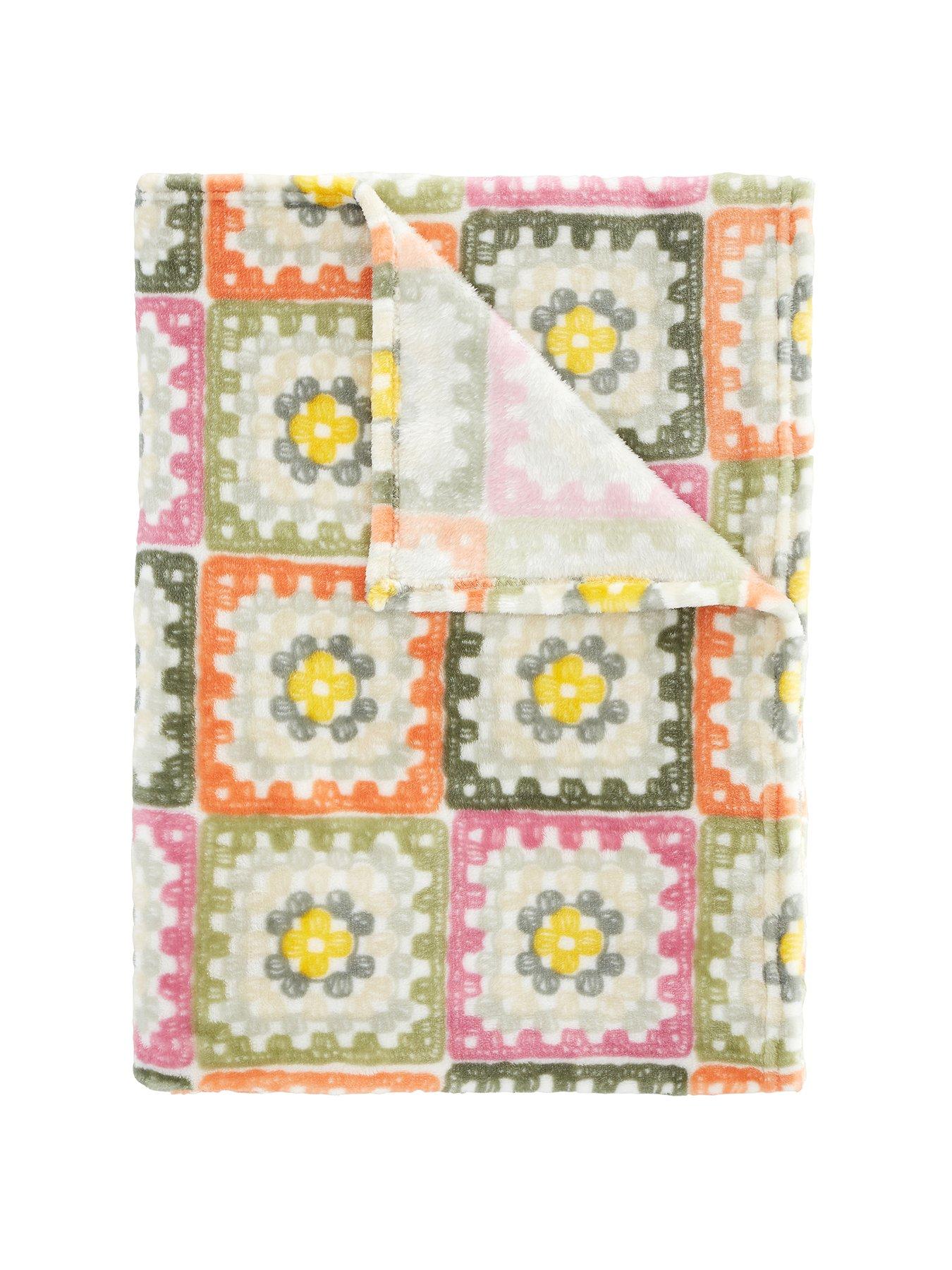 Image 2 of 4 of Catherine Lansfield Crochet Print Throw- 130x170cm