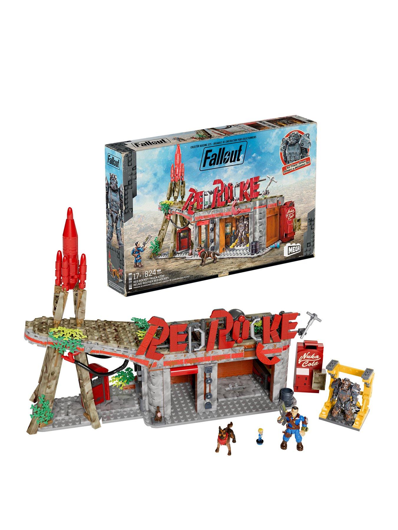 MEGA Fallout Red Rocket Building Toy Kit with 2 Action Figures (824 Pieces) for Collectors