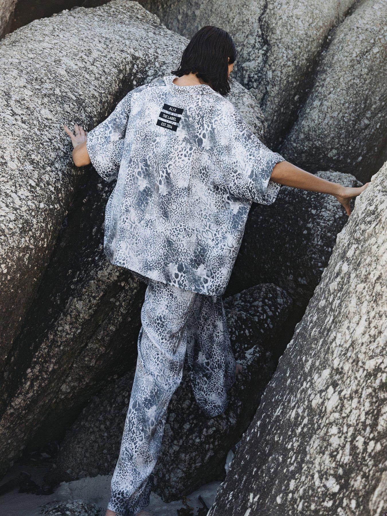 Image 2 of 5 of Alix the Label Animal Oversized Blouse - Grey