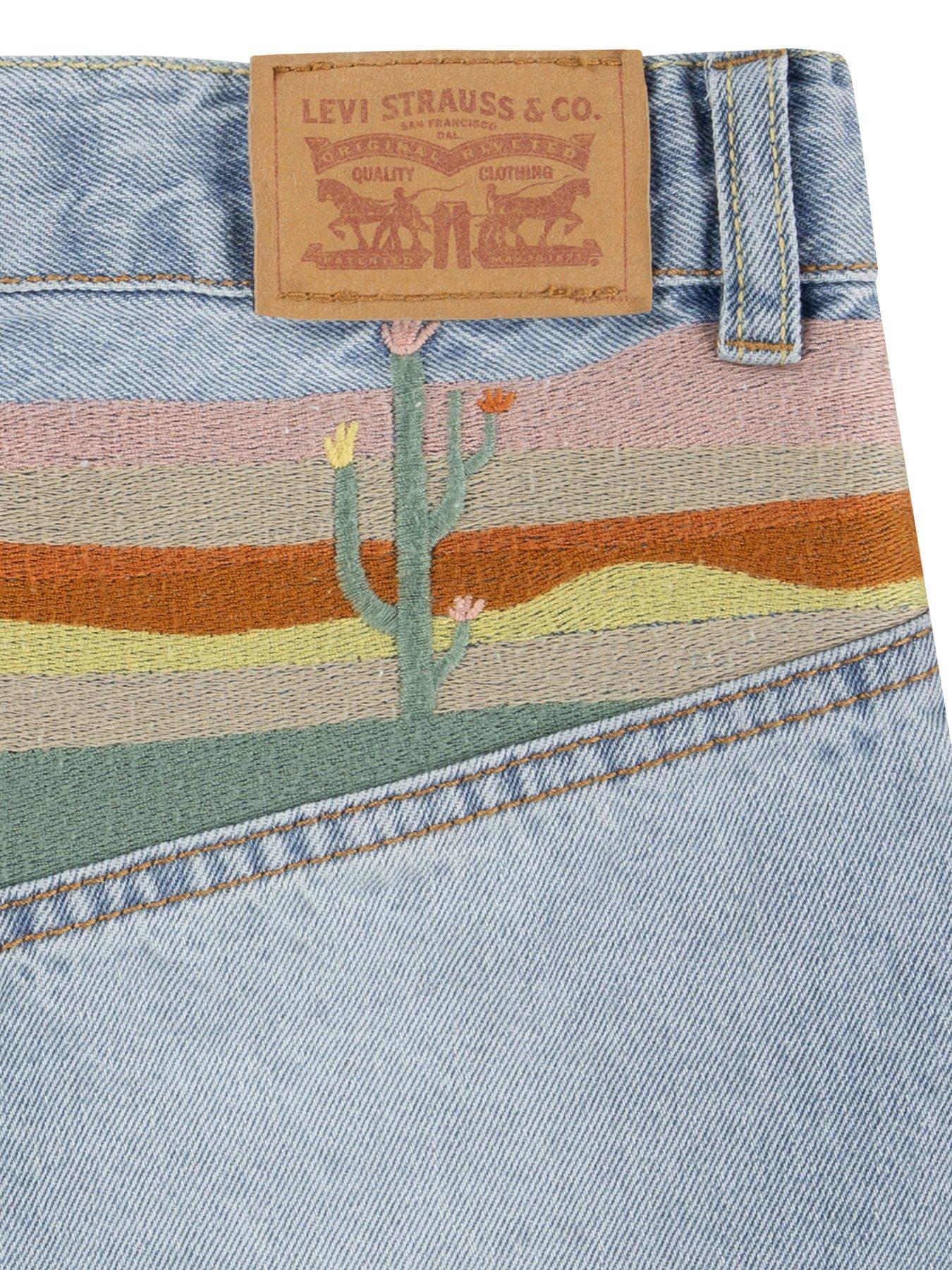 Image 7 of 7 of Levi's Girls Mini Mom Embroidered Shorts - Blue