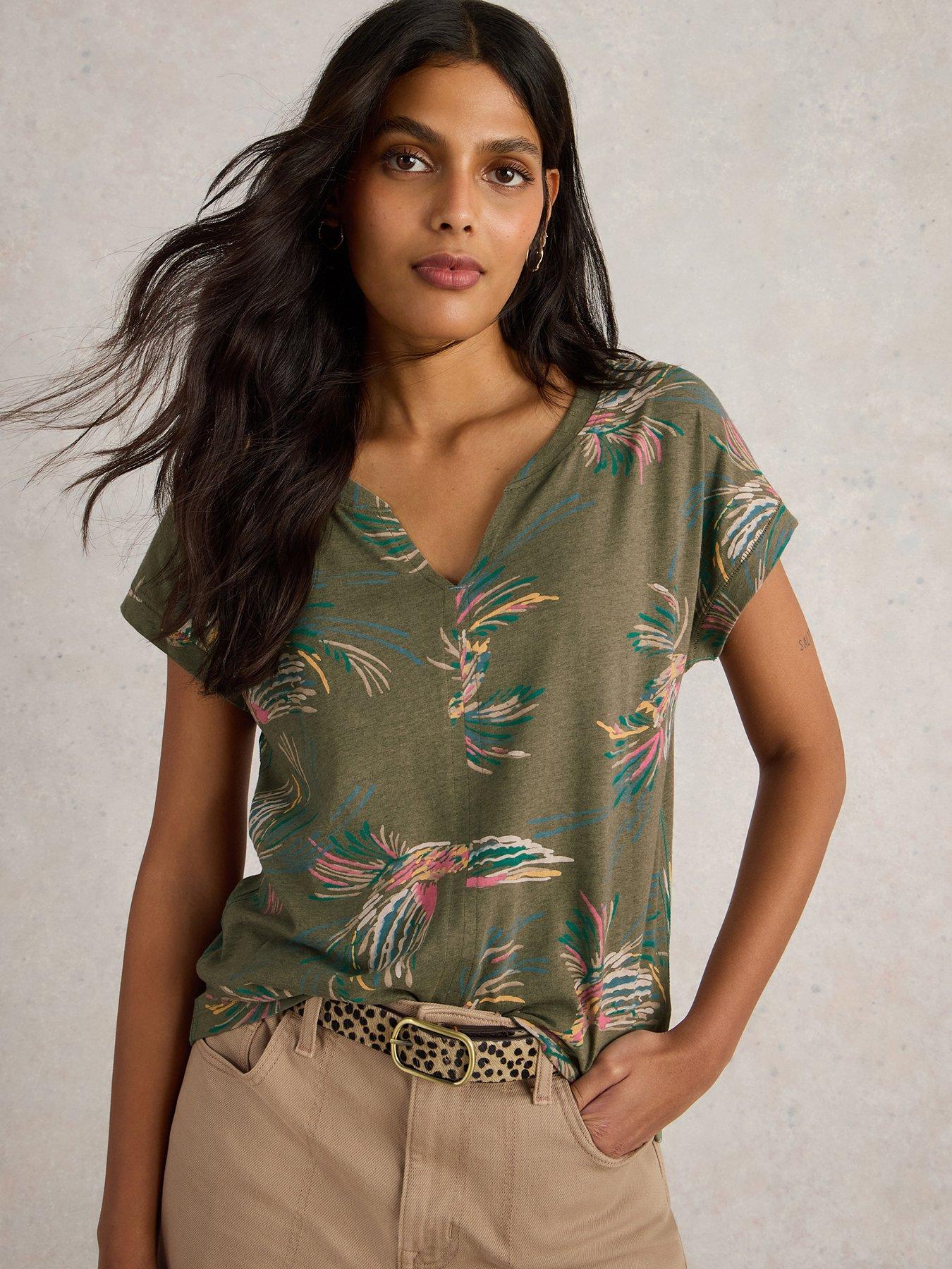 undefined Nelly Notch Neck Tee - Green