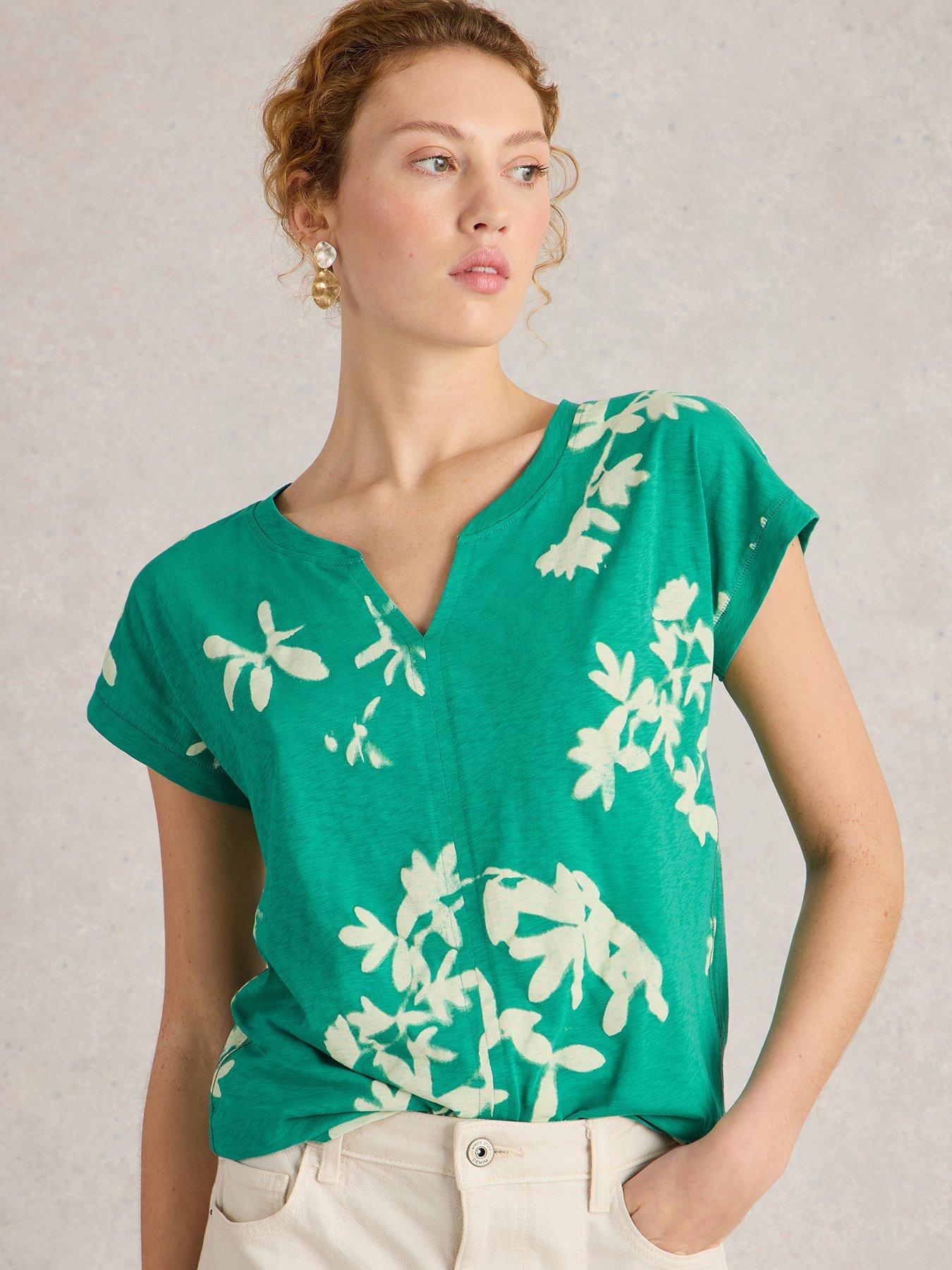 undefined Nelly Notch Neck Tee - Green