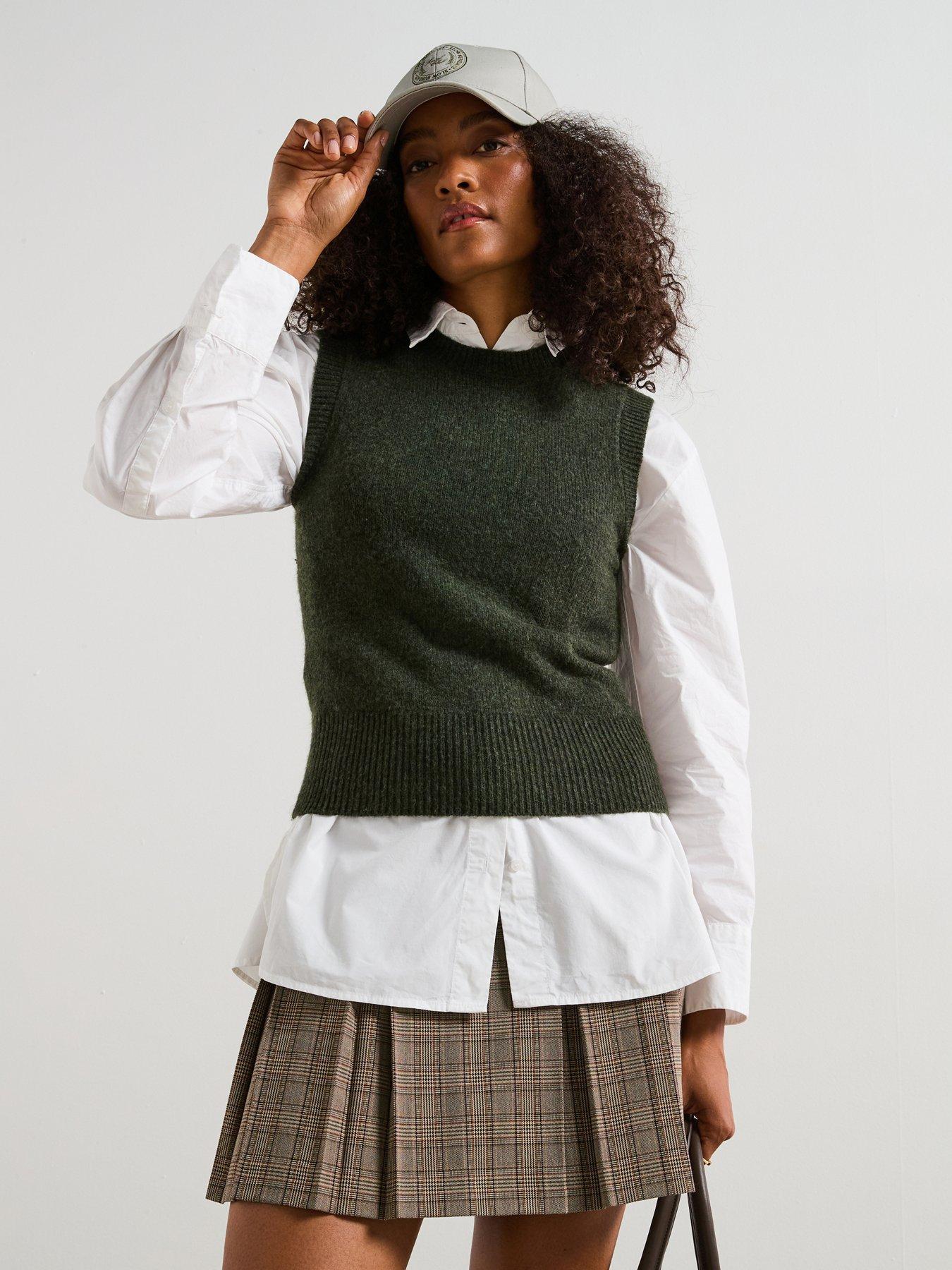 undefined Timeless Yarn Crew Neck Knitted Vest - Dark Green