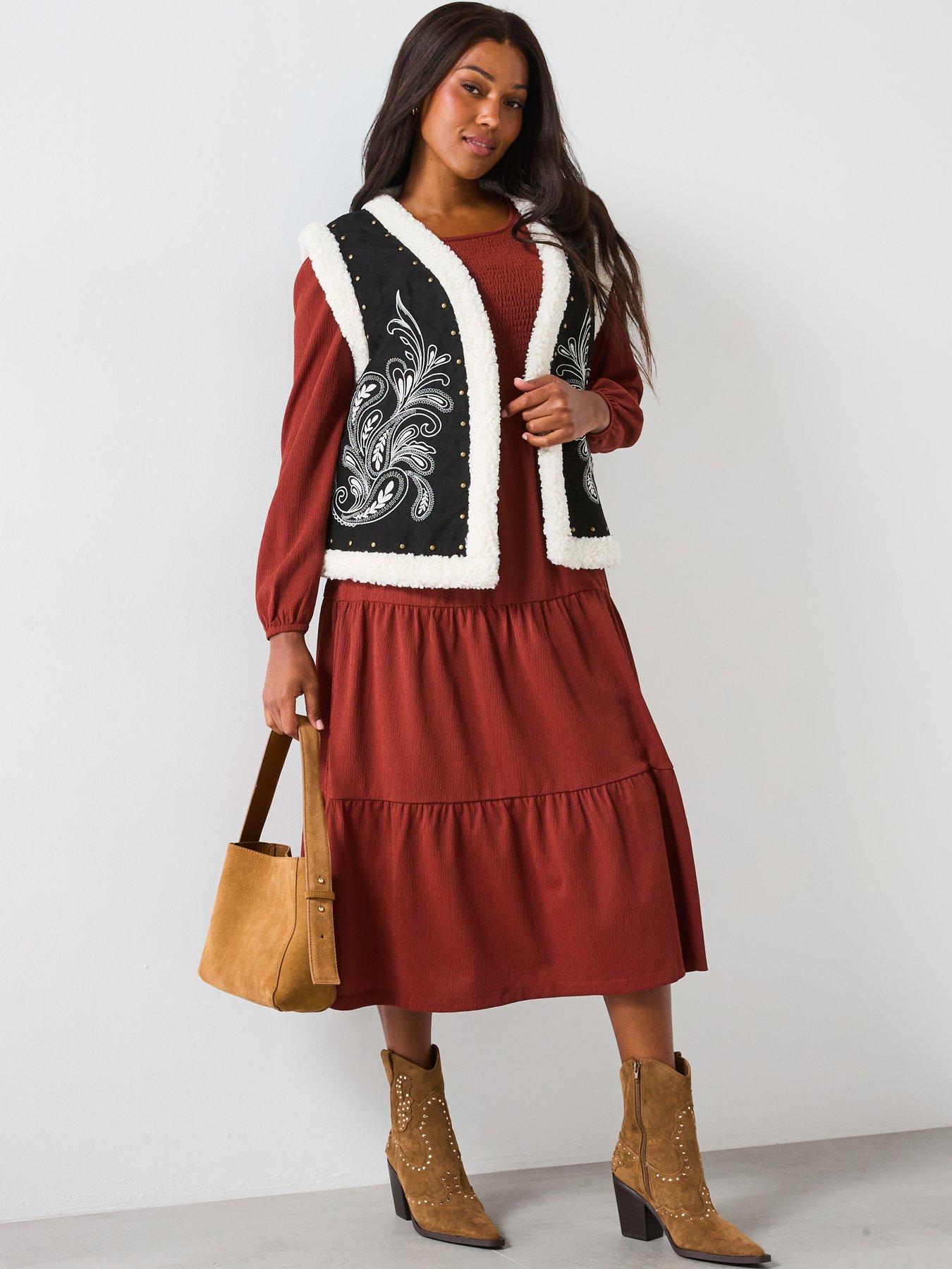 Image 4 of 6 of V by Very Curve Embroidered Faux Fur Gilet - Black