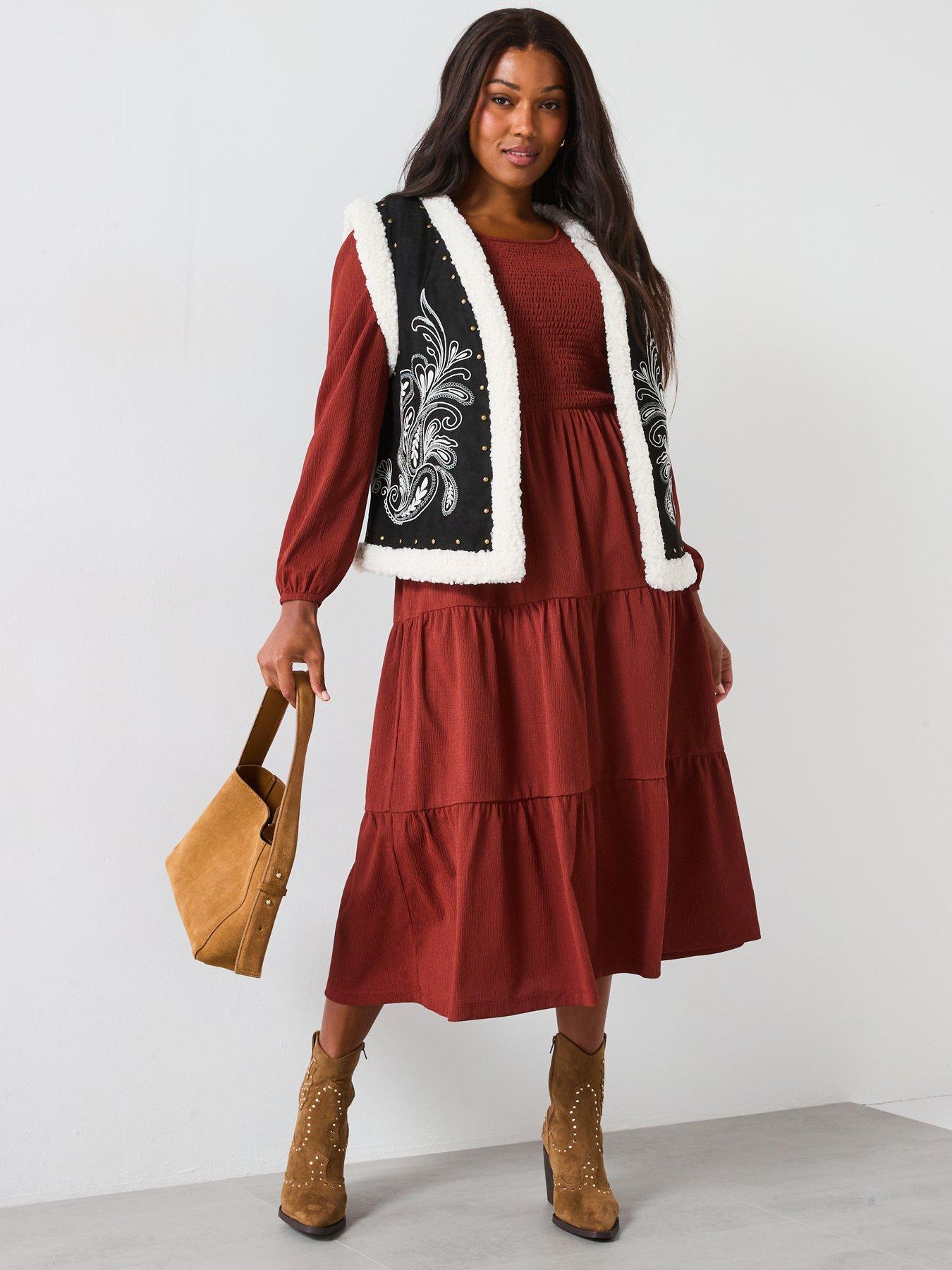 Image 6 of 6 of V by Very Curve Embroidered Faux Fur Gilet - Black