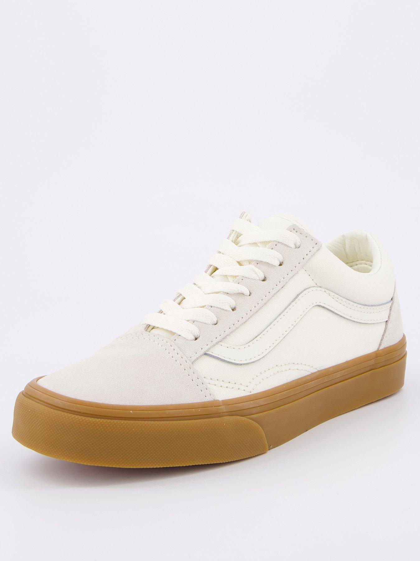 Image 2 of 7 of Vans Women's Old Skool Trainers - White