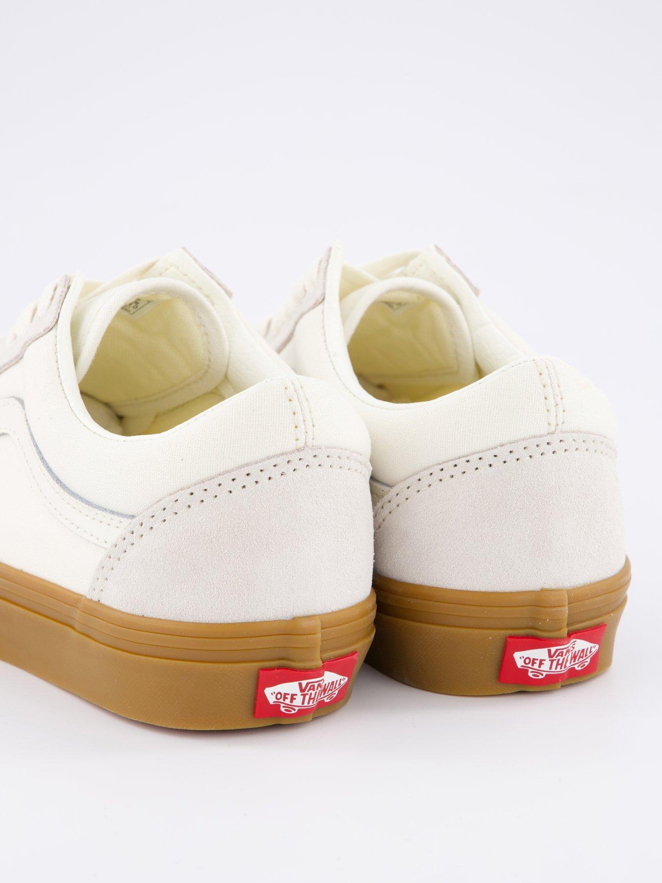 Image 5 of 7 of Vans Women's Old Skool Trainers - White