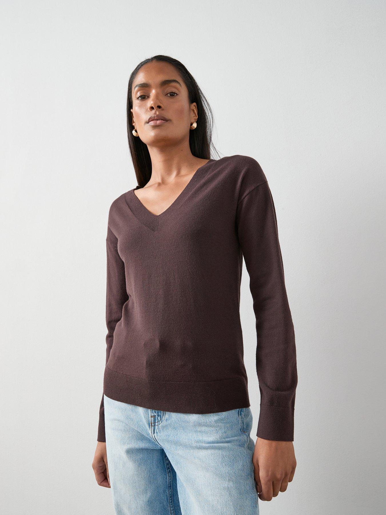 undefined Classic Comfort V Neck Jumper - Chocolate