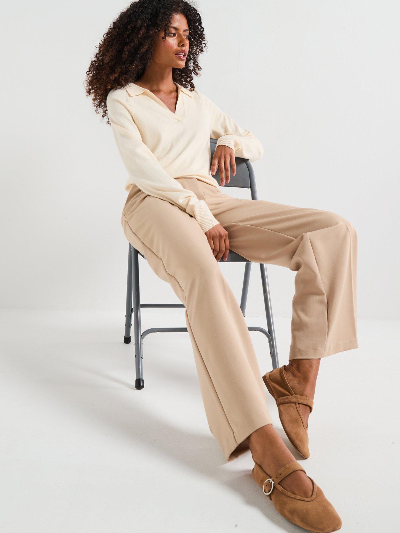 Image 6 of 6 of V by Very Classic Comfort Relaxed Collared Jumper - Cream